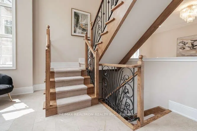 82 Naughton Drive