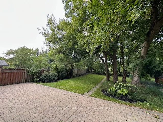82 Naughton Drive
