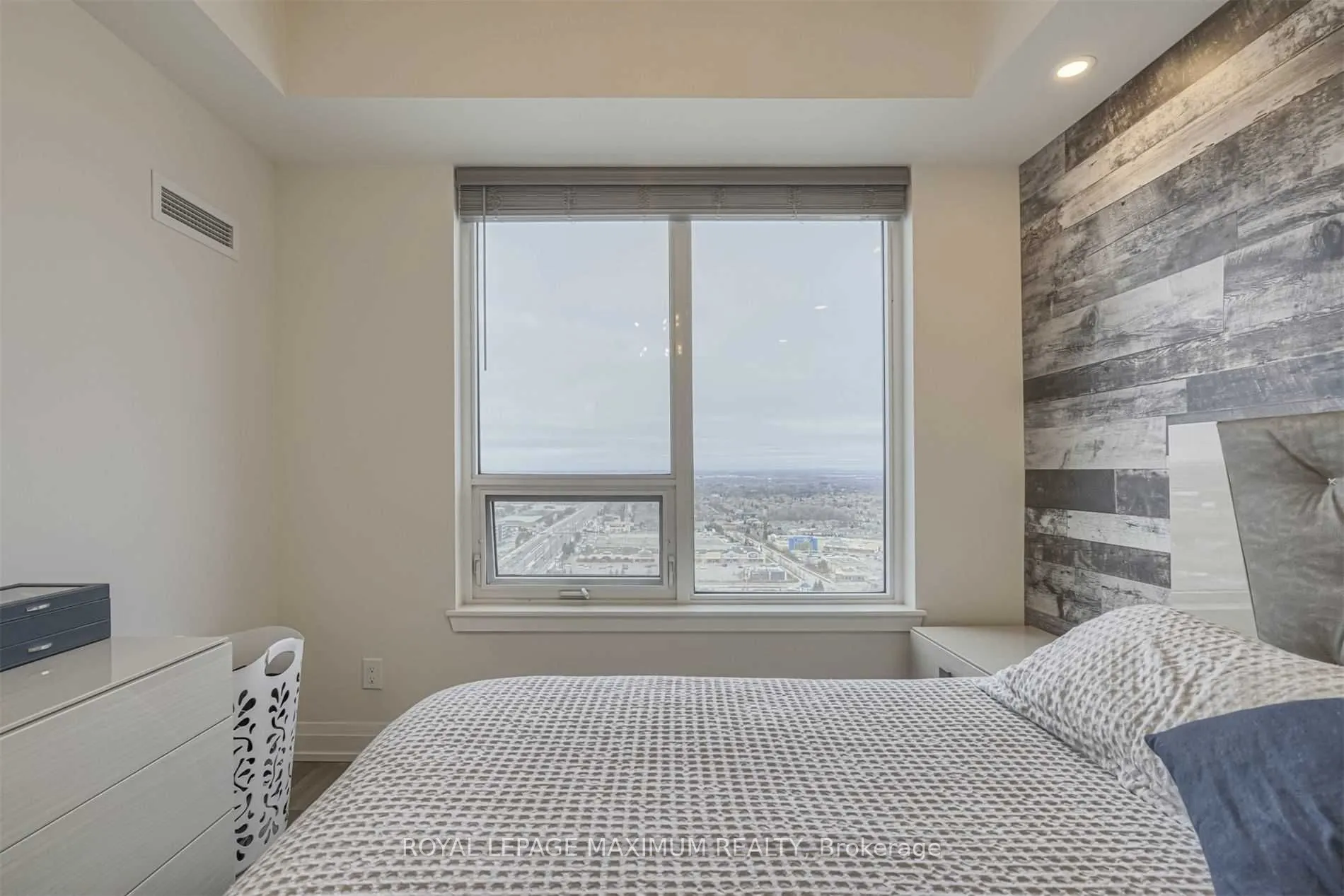 3700 Highway 7 Road W, #2507