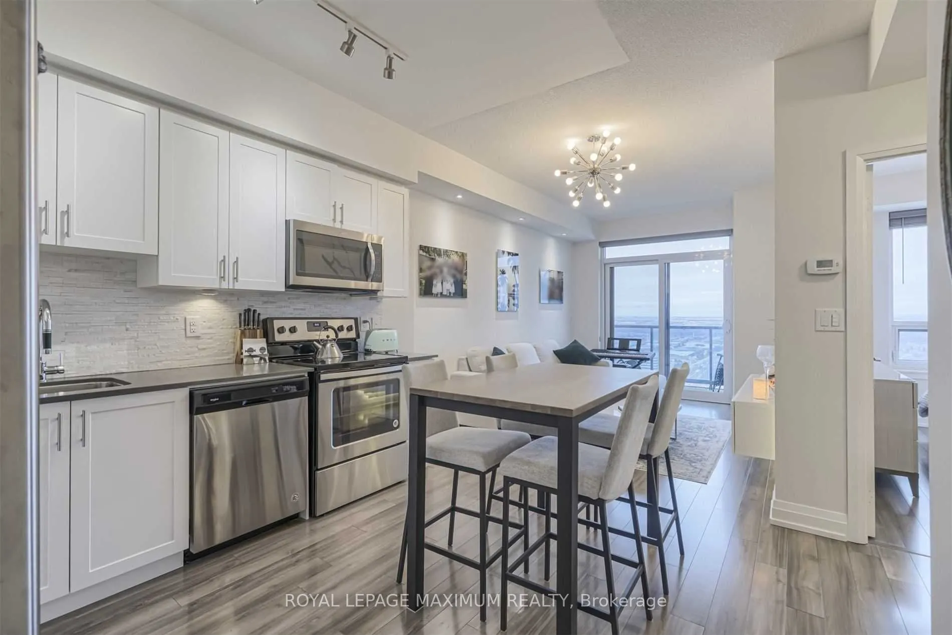 3700 Highway 7 Road W, #2507