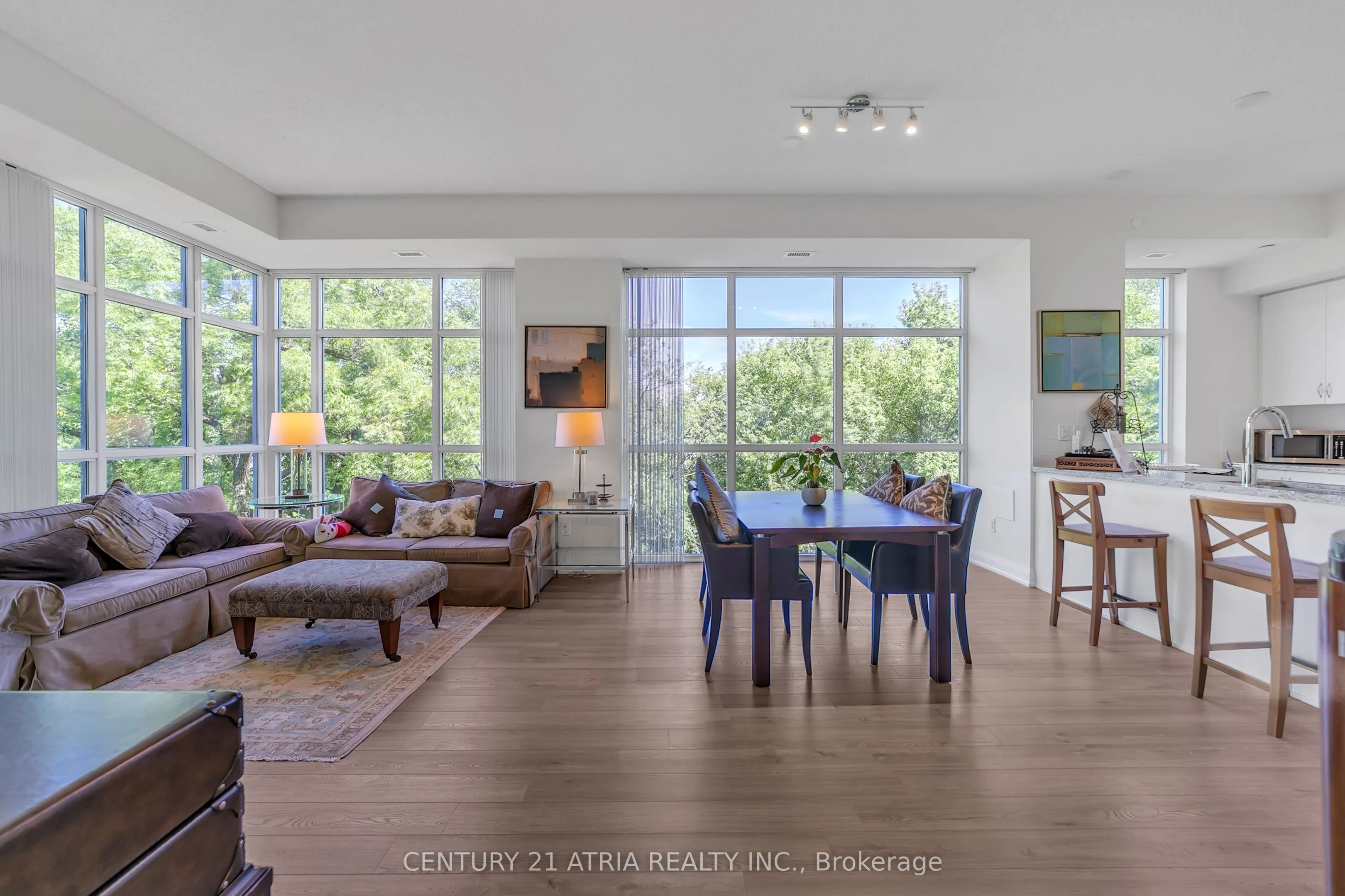 8763 Bayview Avenue, #228
