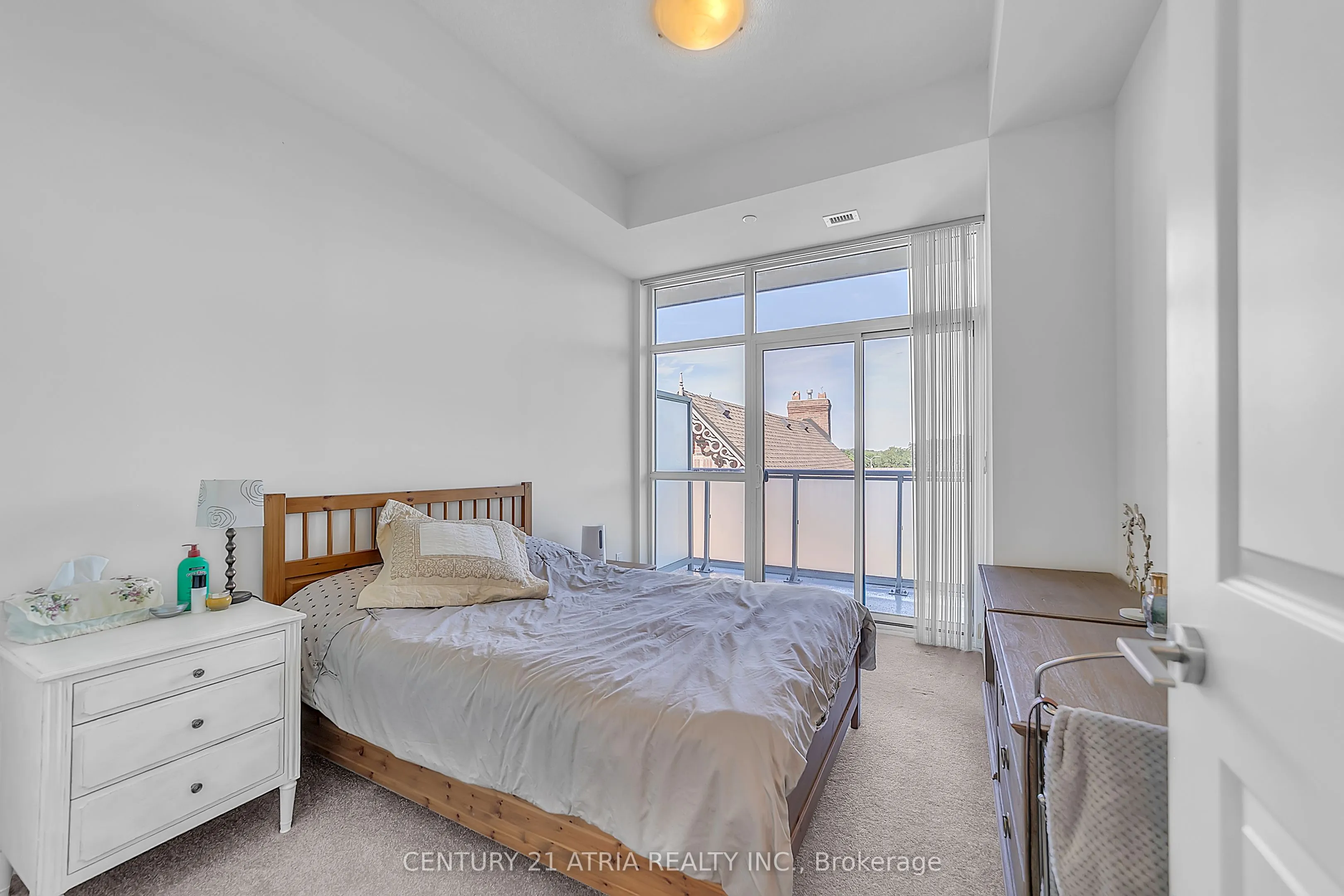 8763 Bayview Avenue, #228