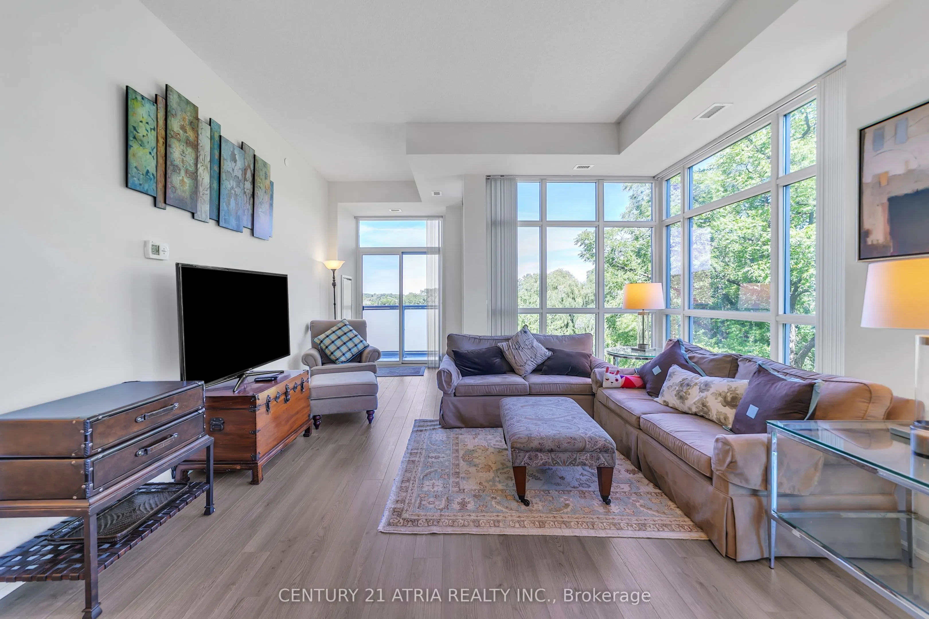 8763 Bayview Avenue, #228