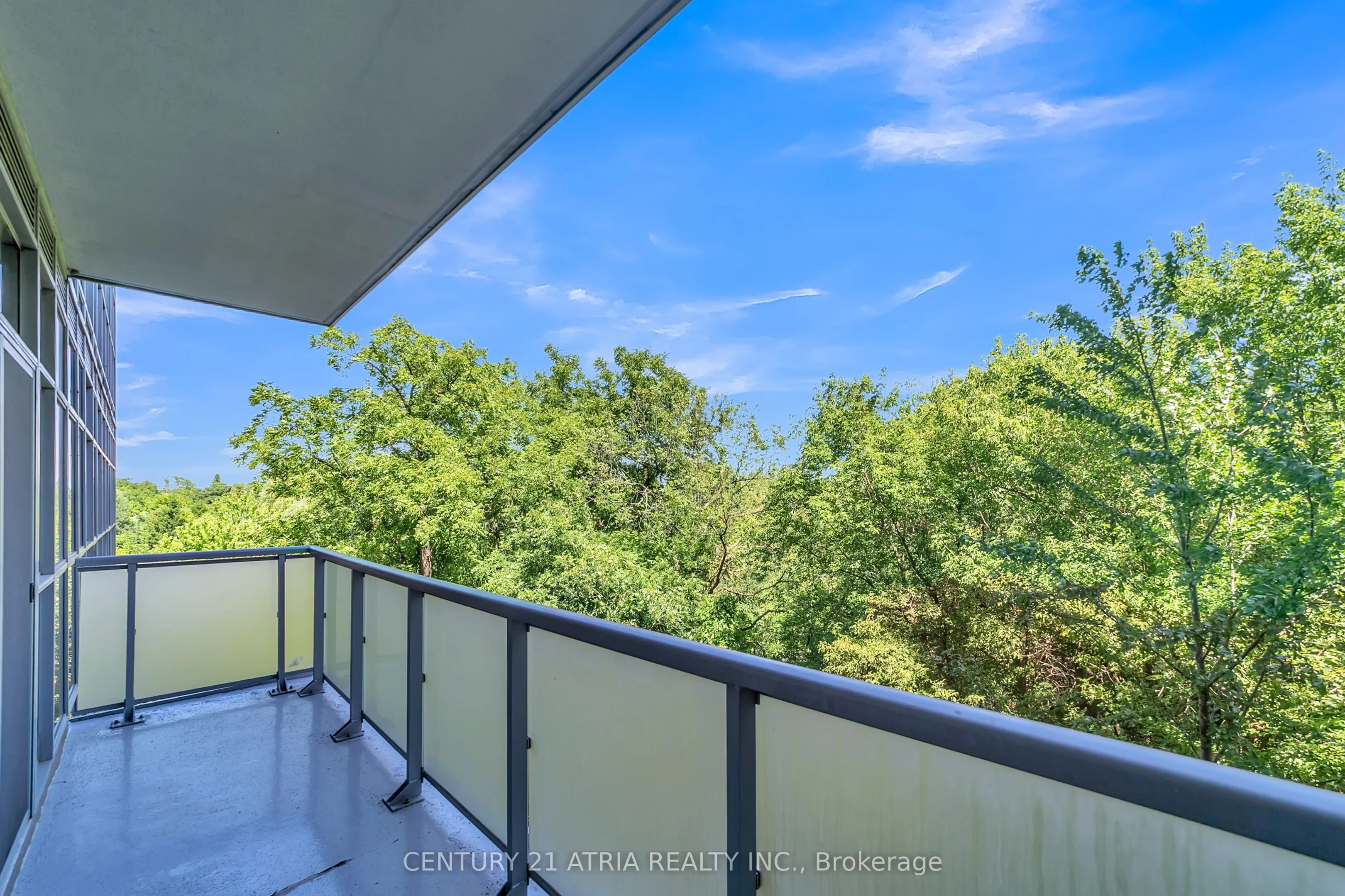 8763 Bayview Avenue, #228