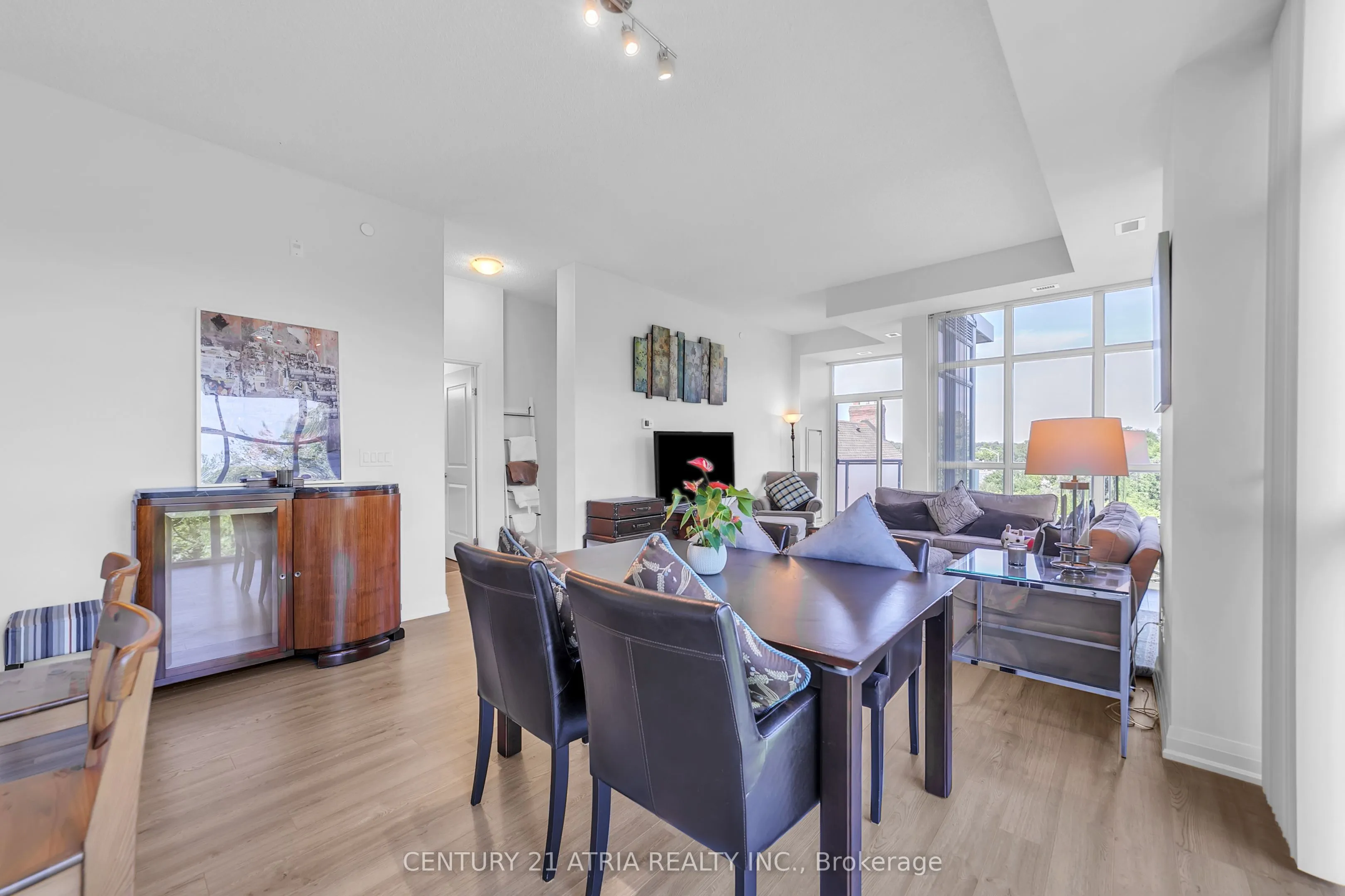8763 Bayview Avenue, #228