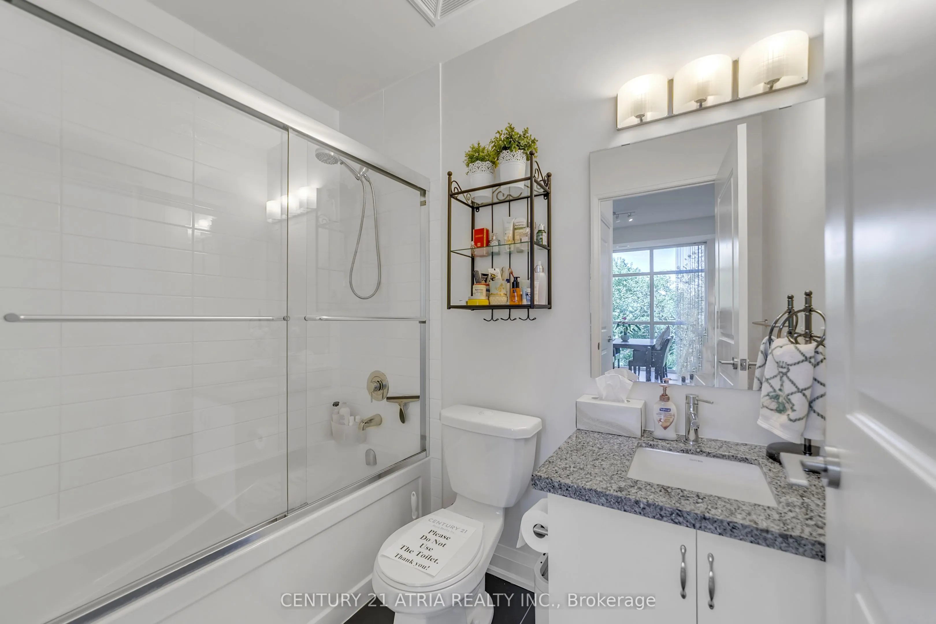 8763 Bayview Avenue, #228