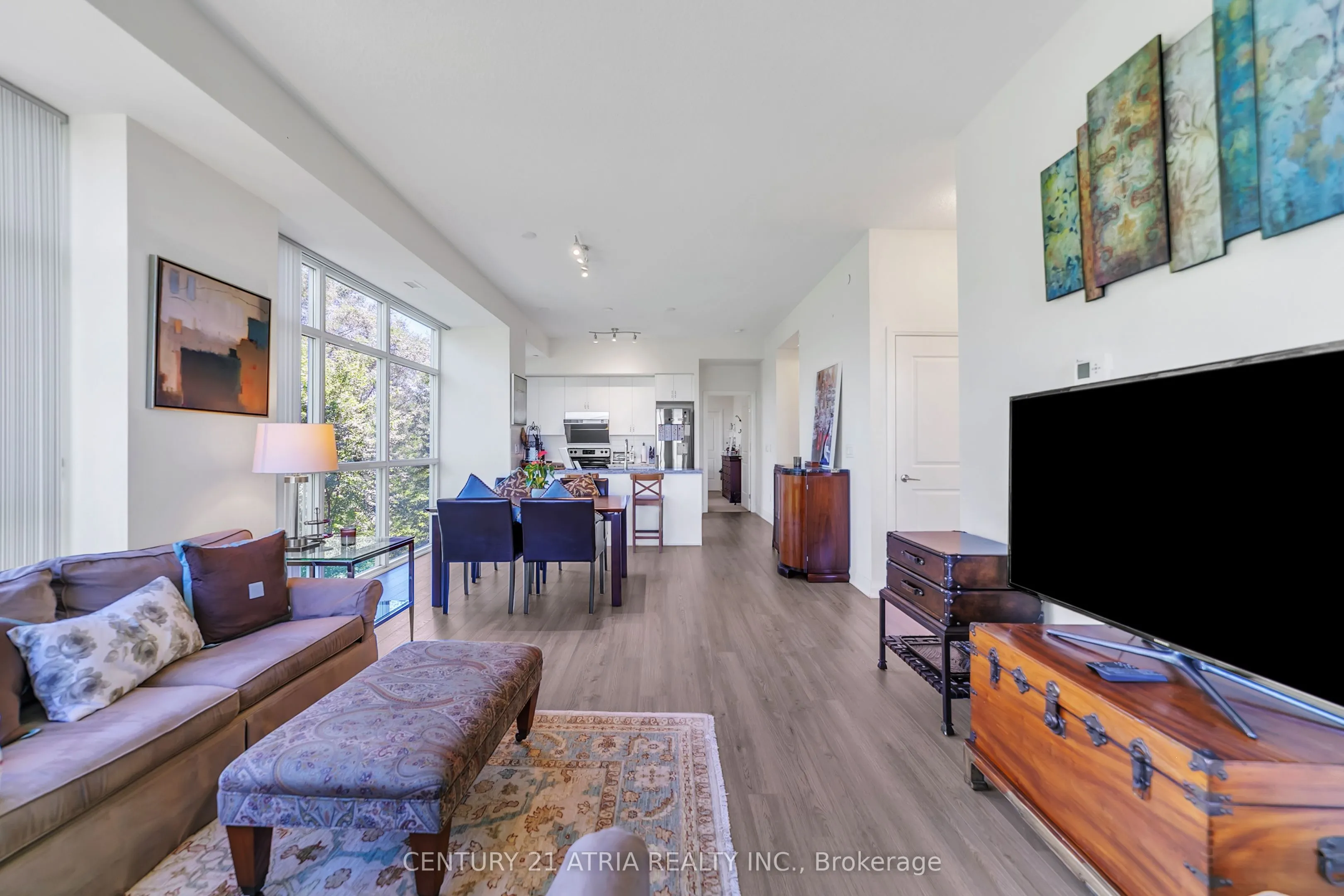 8763 Bayview Avenue, #228