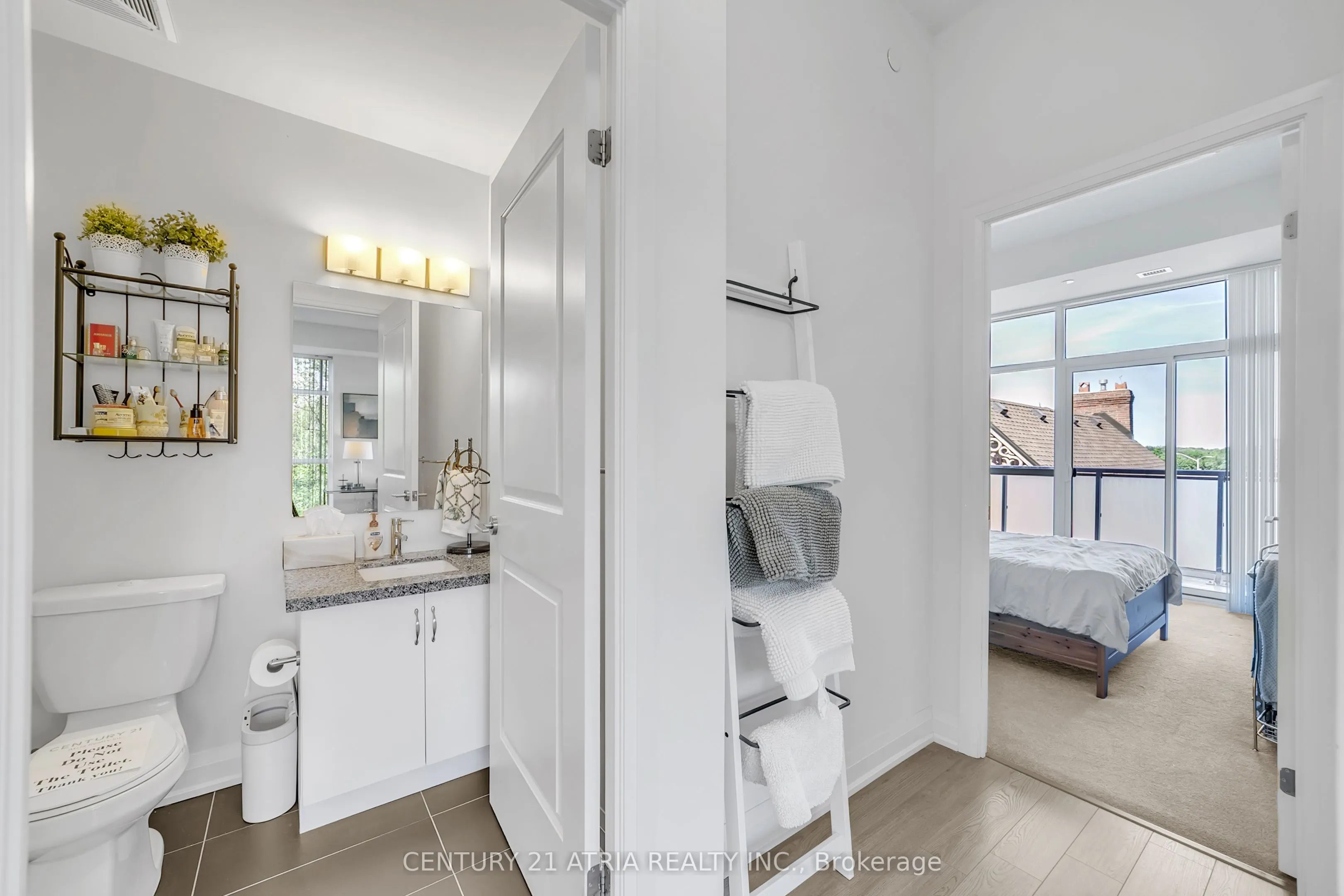8763 Bayview Avenue, #228