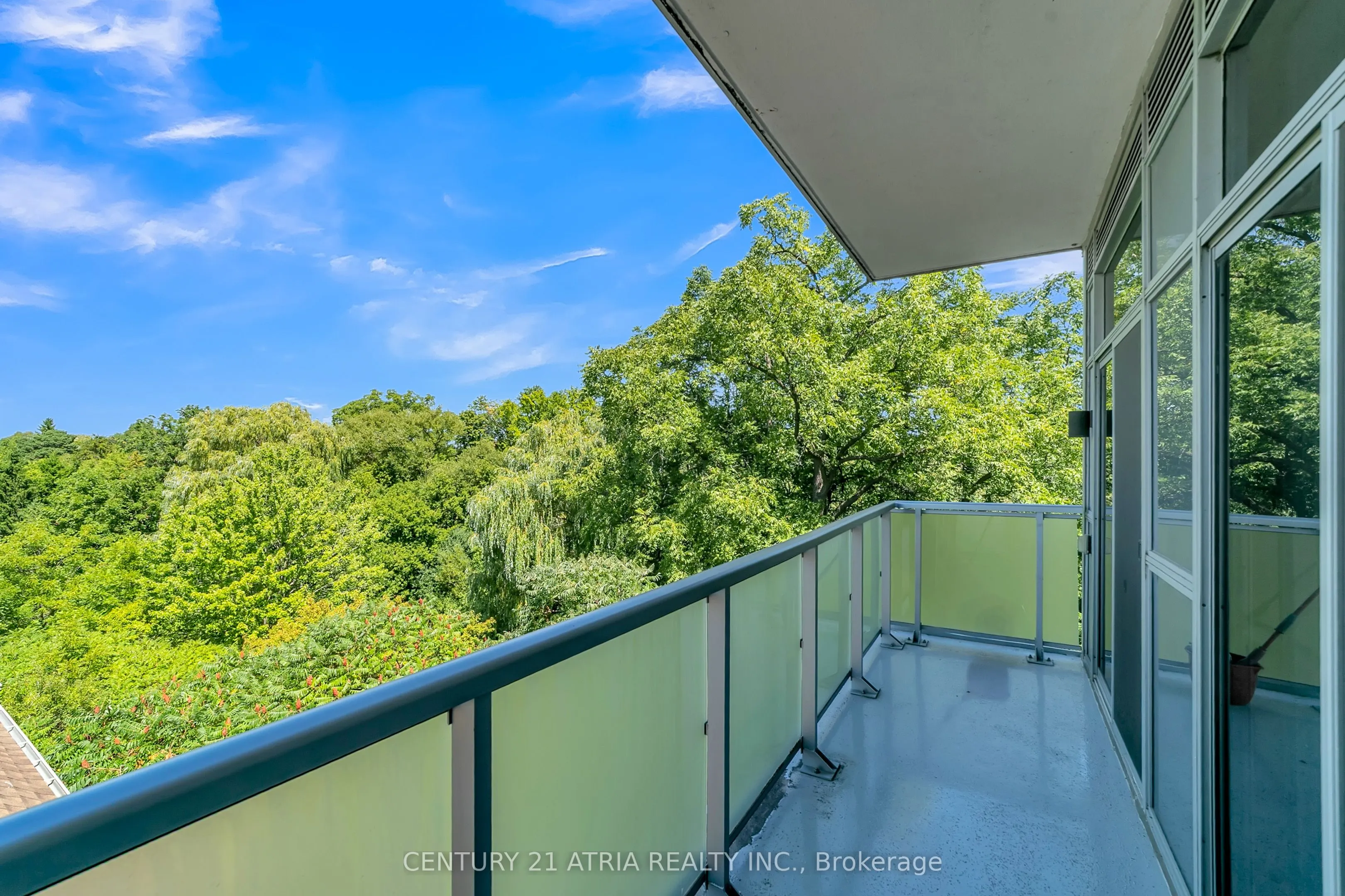 8763 Bayview Avenue, #228