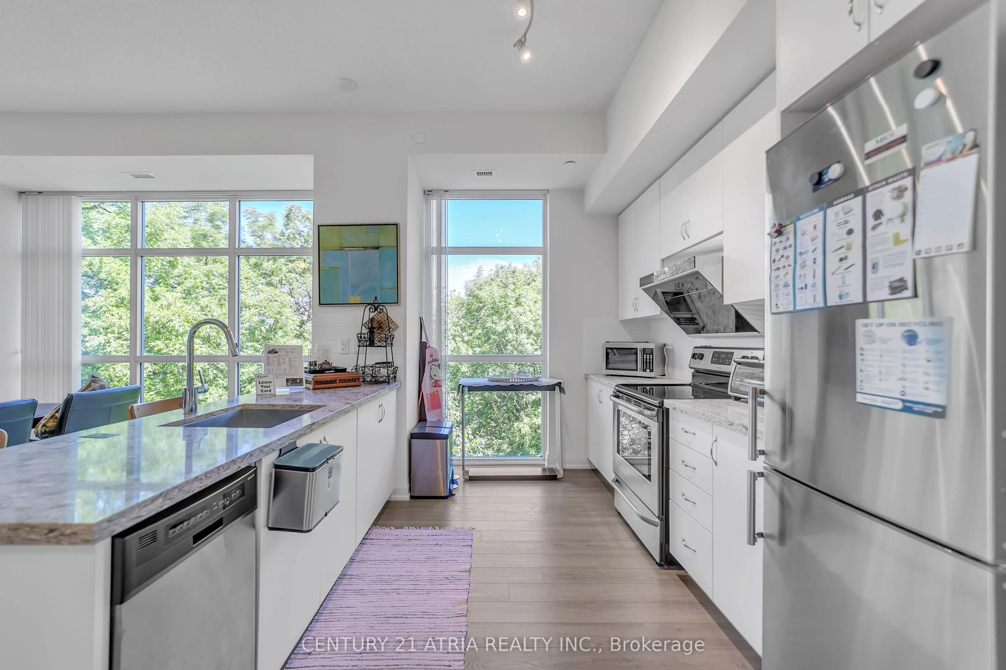 8763 Bayview Avenue, #228