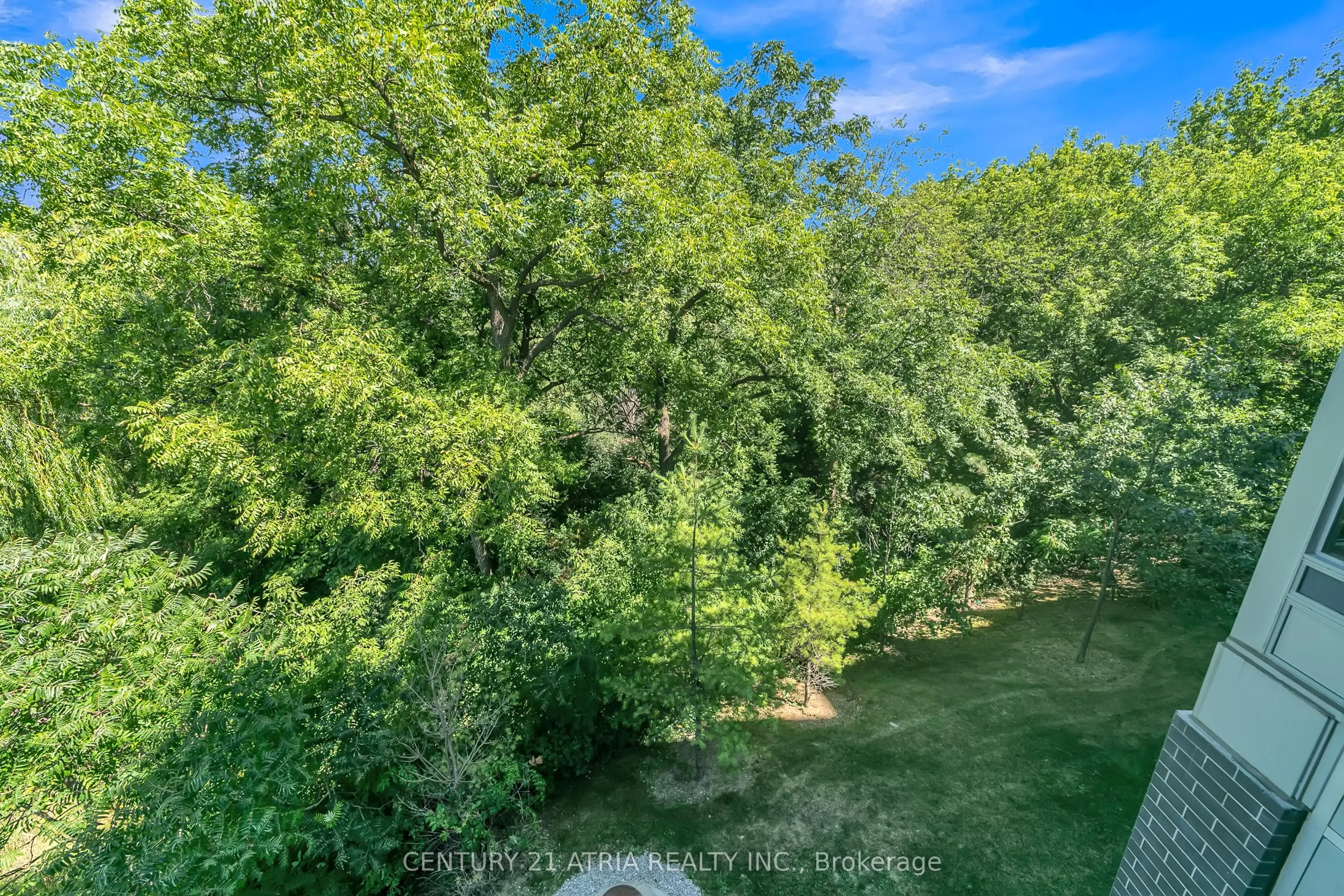 8763 Bayview Avenue, #228
