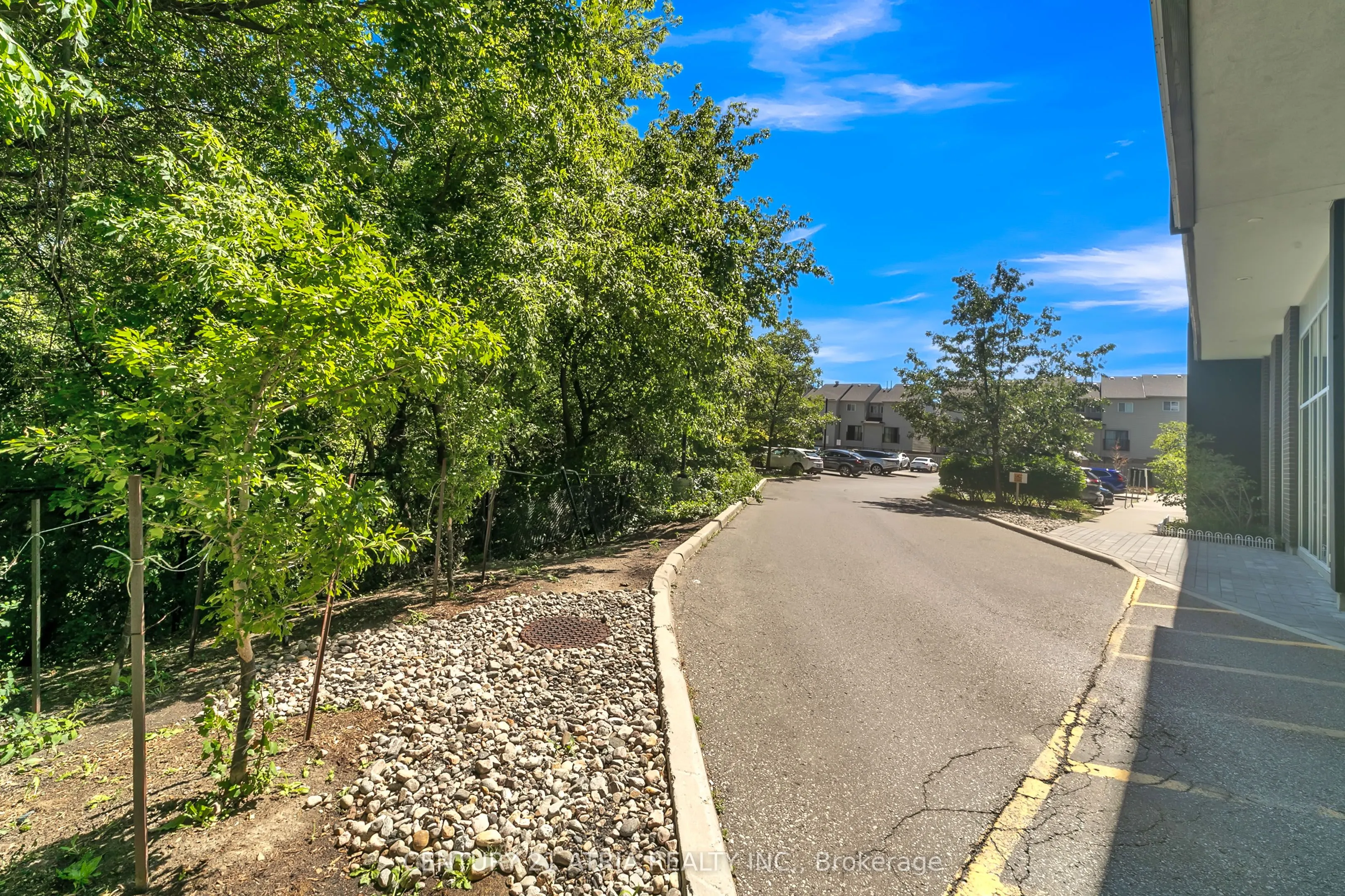 8763 Bayview Avenue, #228