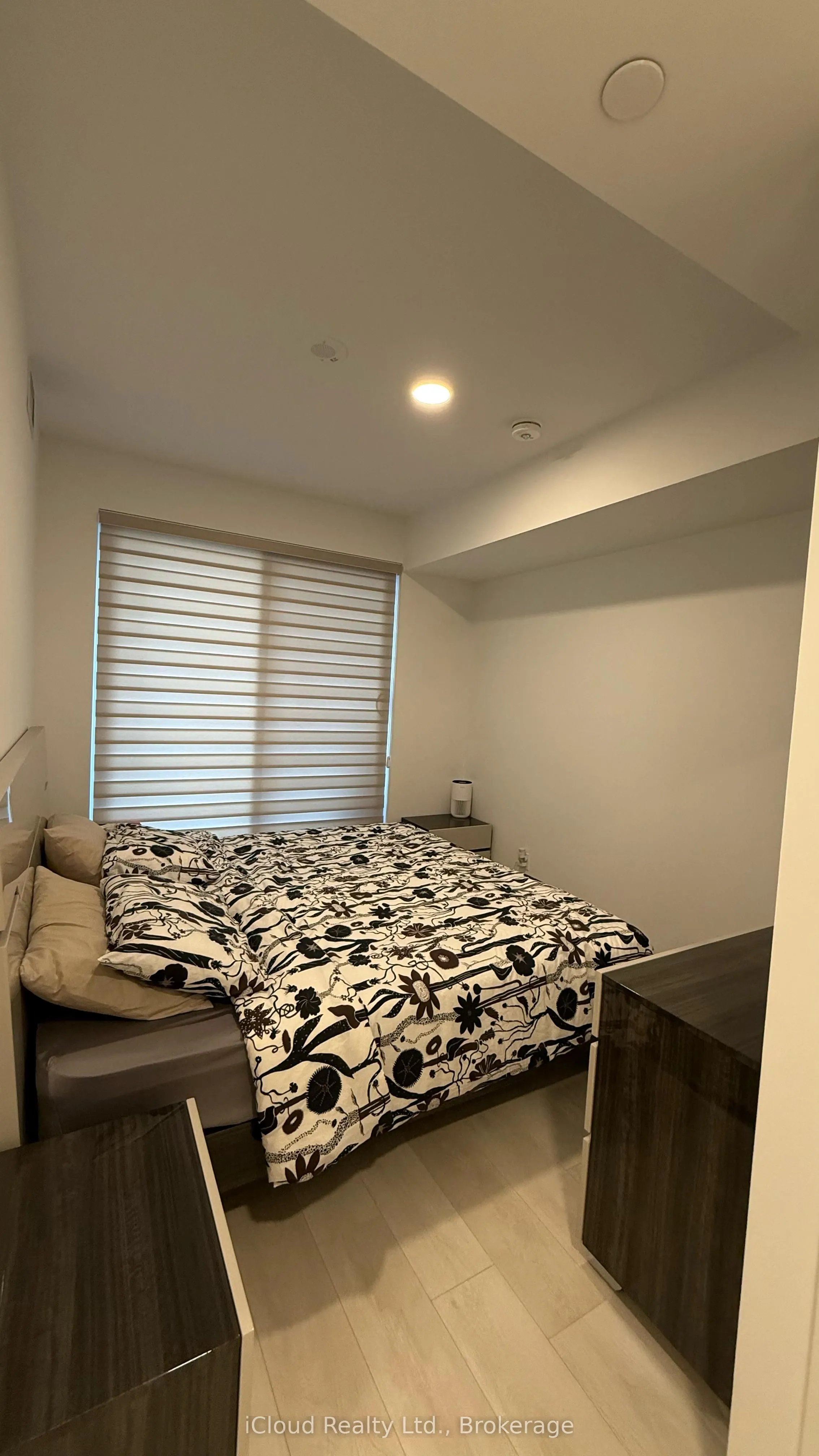 7950 Bathurst Street, #210