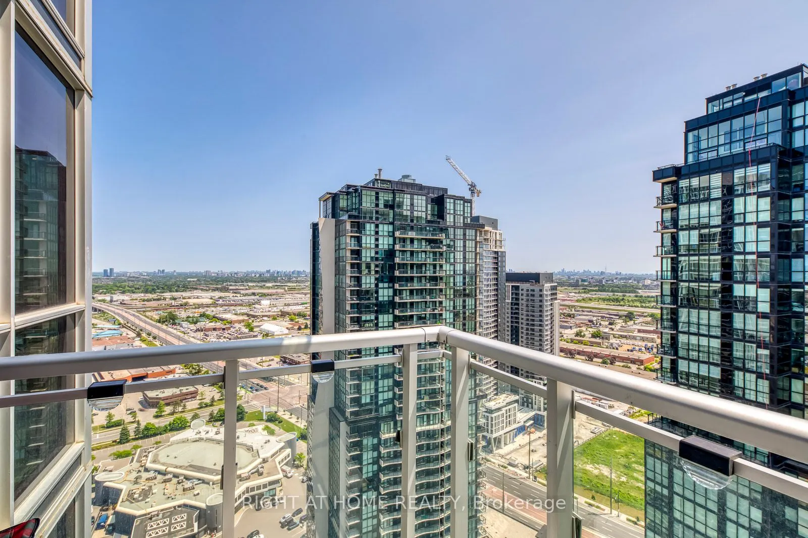 2916 Highway 7 Road, #3202