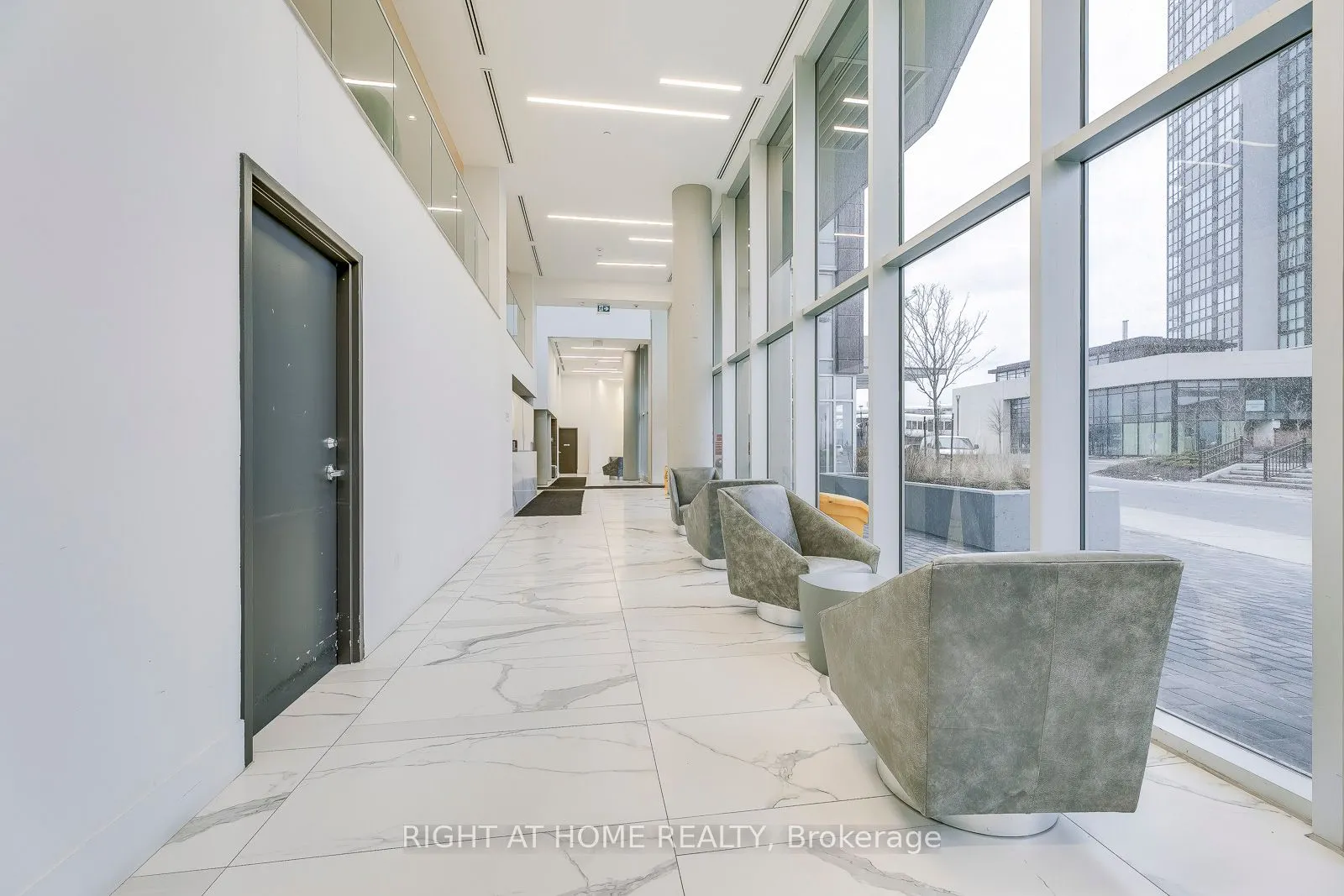 2916 Highway 7 Road, #3202