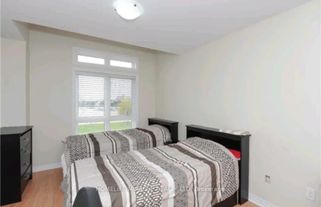 9601 Jane Street, #8