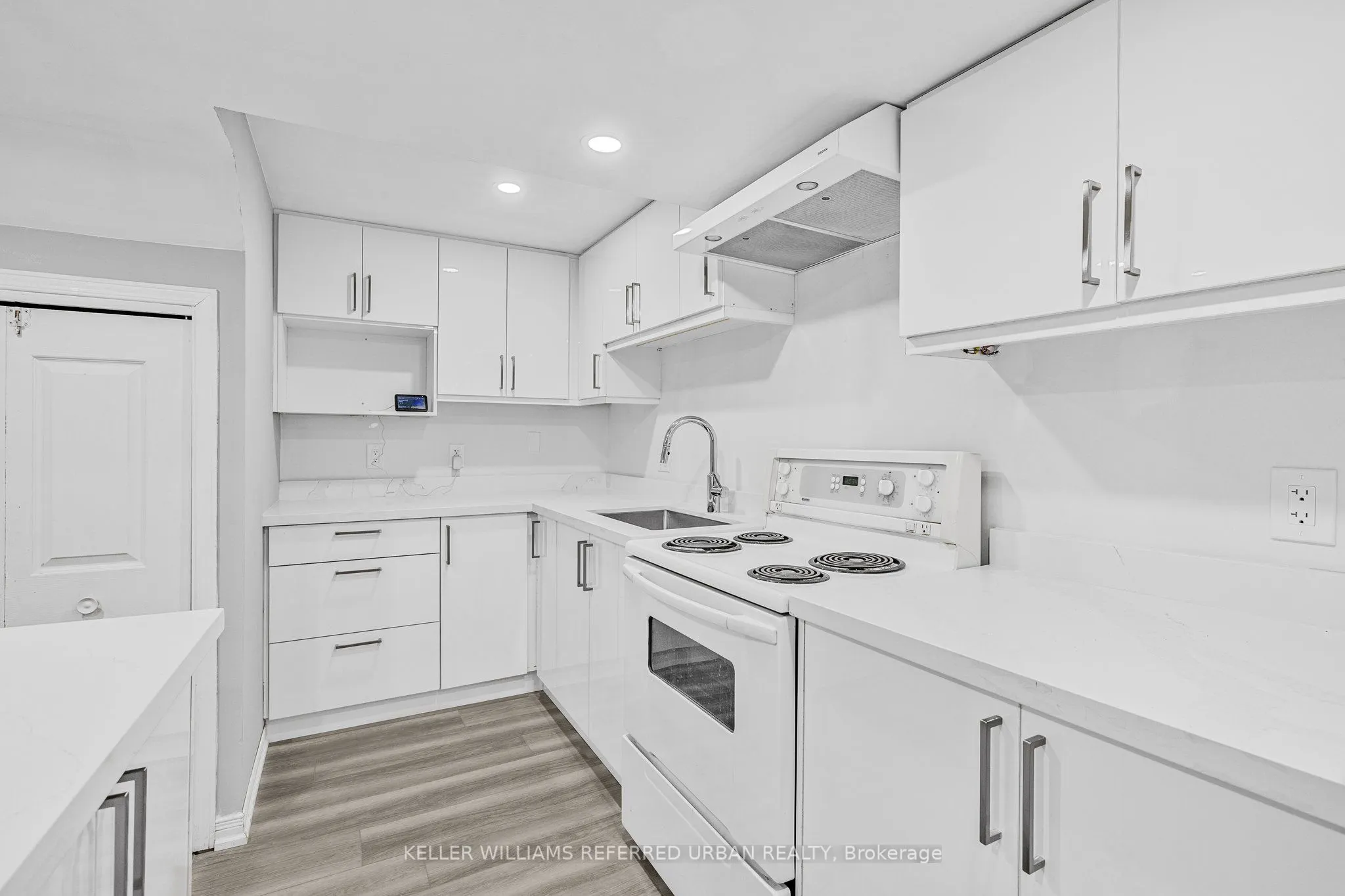 689 Leslie Valley Drive, #BSMT