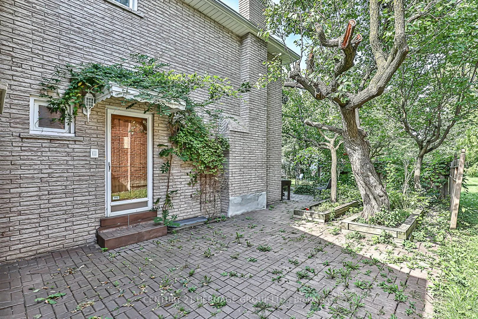 40 Weldrick Road W