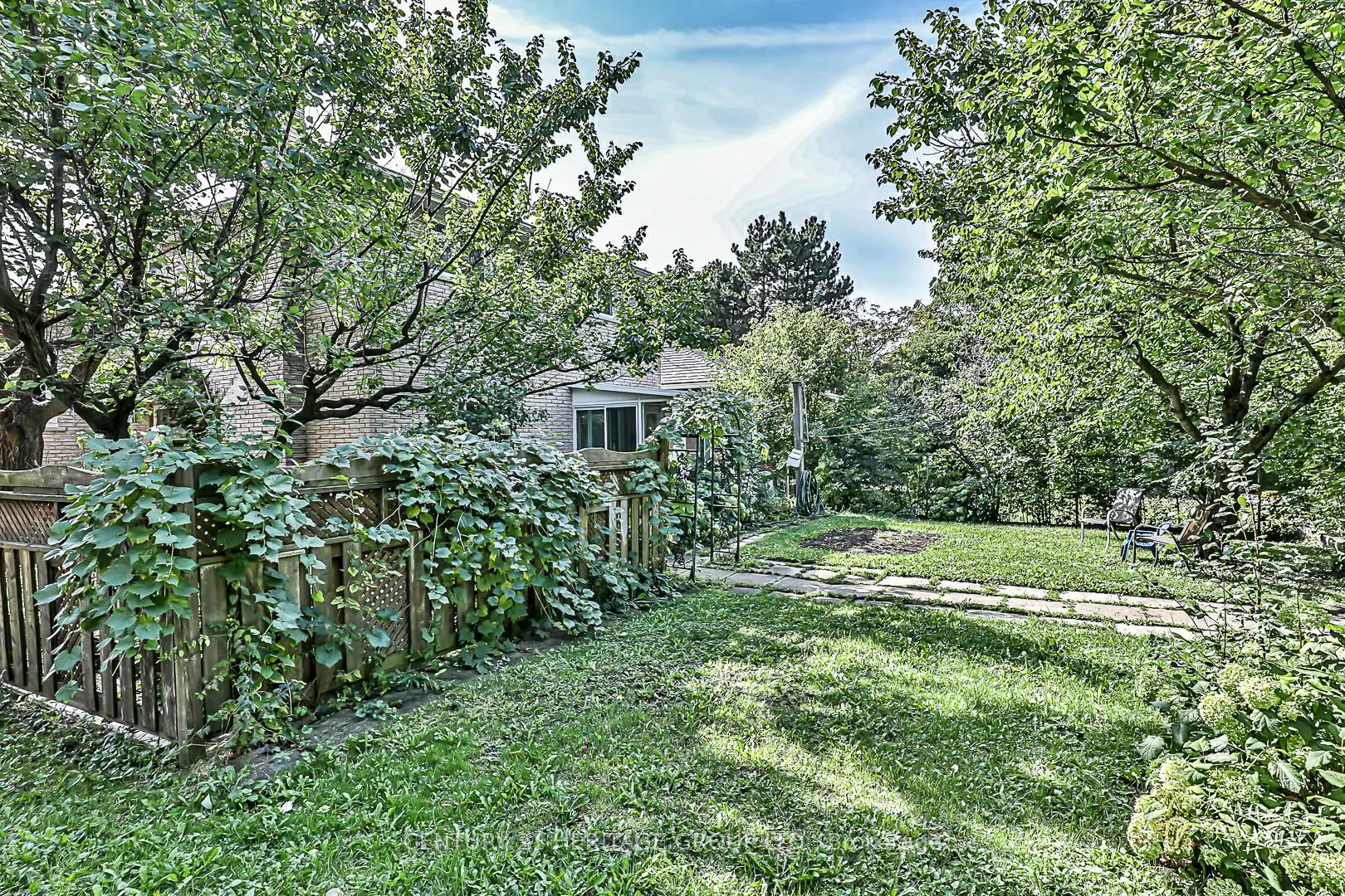 40 Weldrick Road W