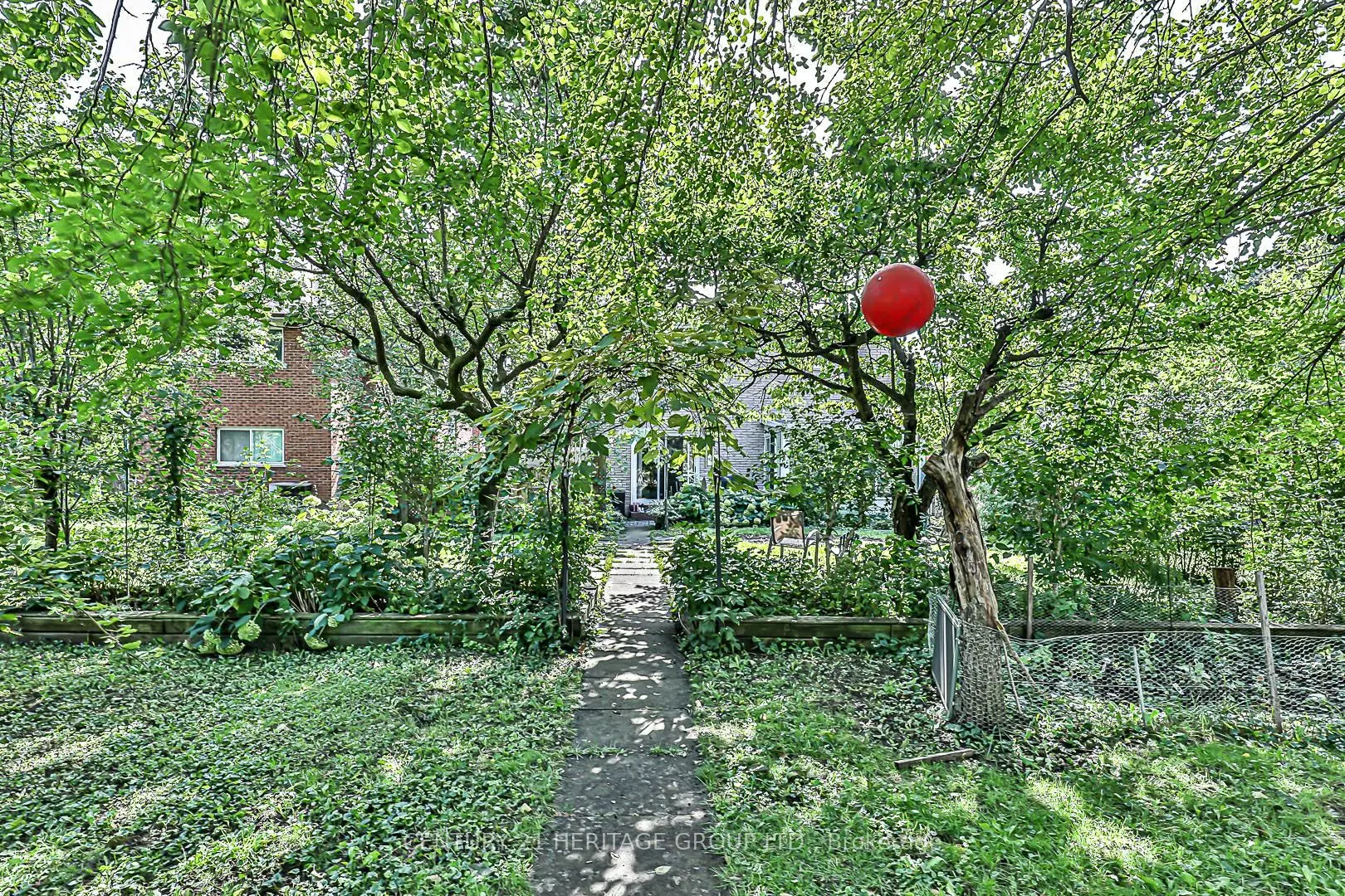 40 Weldrick Road W