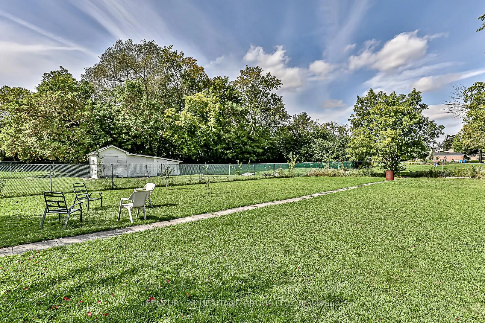 40 Weldrick Road W
