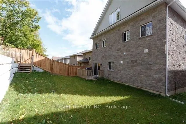 1254 Leslie Drive