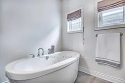 47 Edison Place