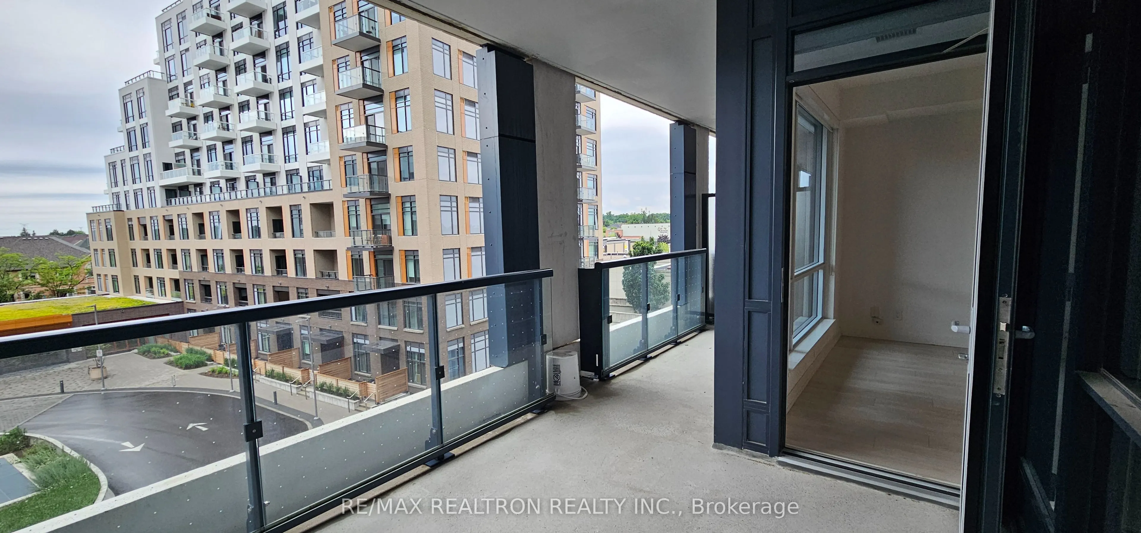 7950 Bathurst Street, #432