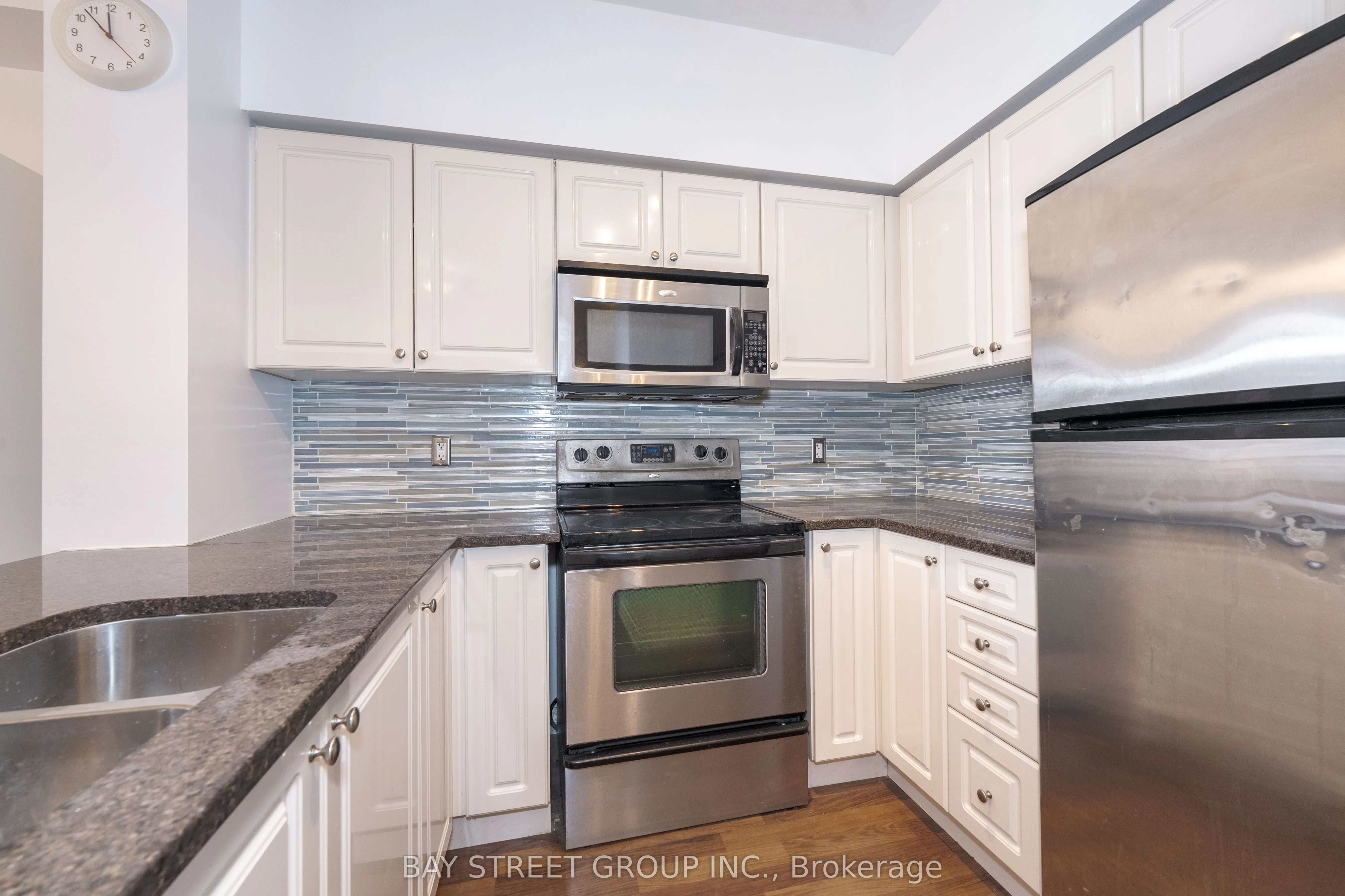9225 Jane Street, #1406