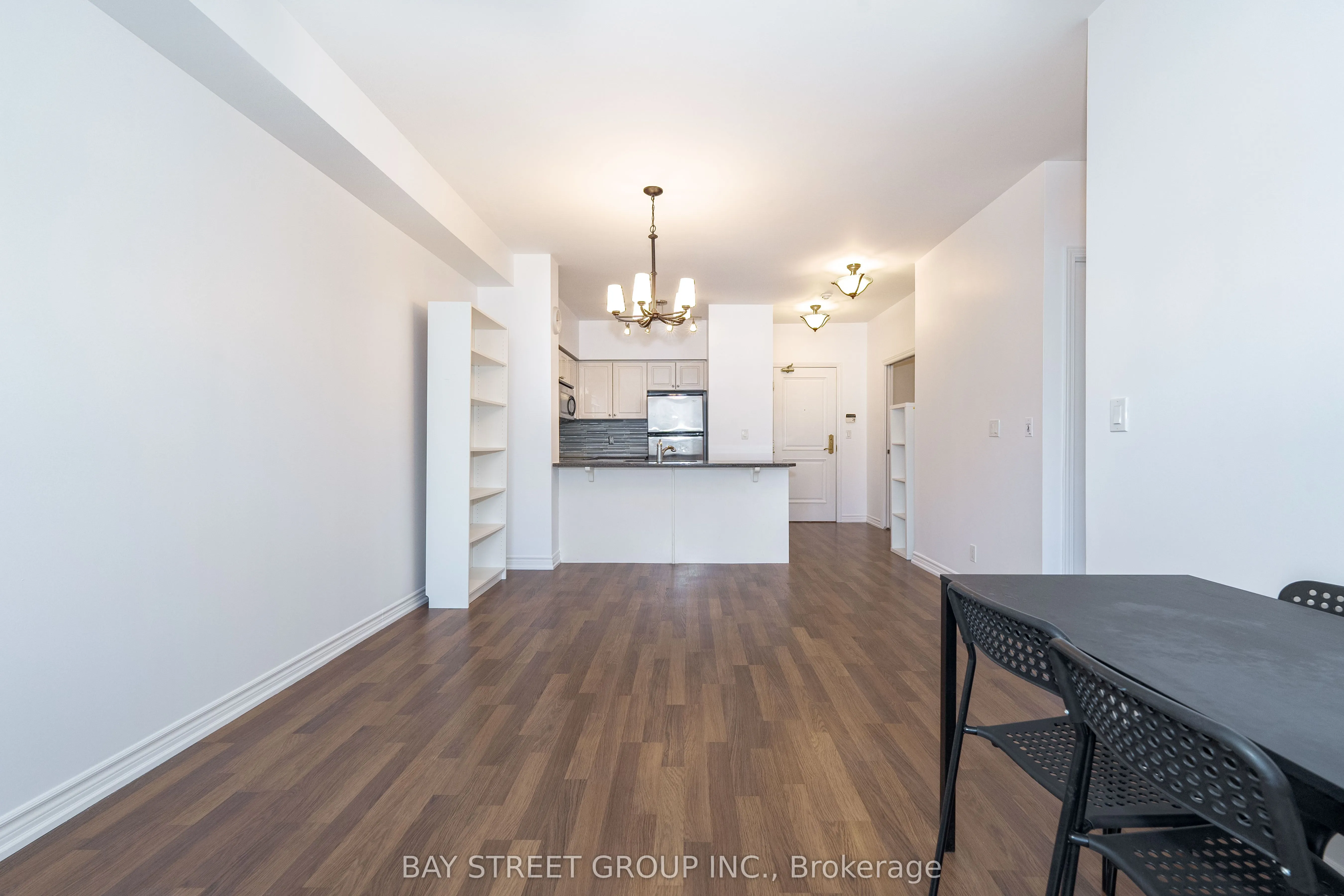 9225 Jane Street, #1406