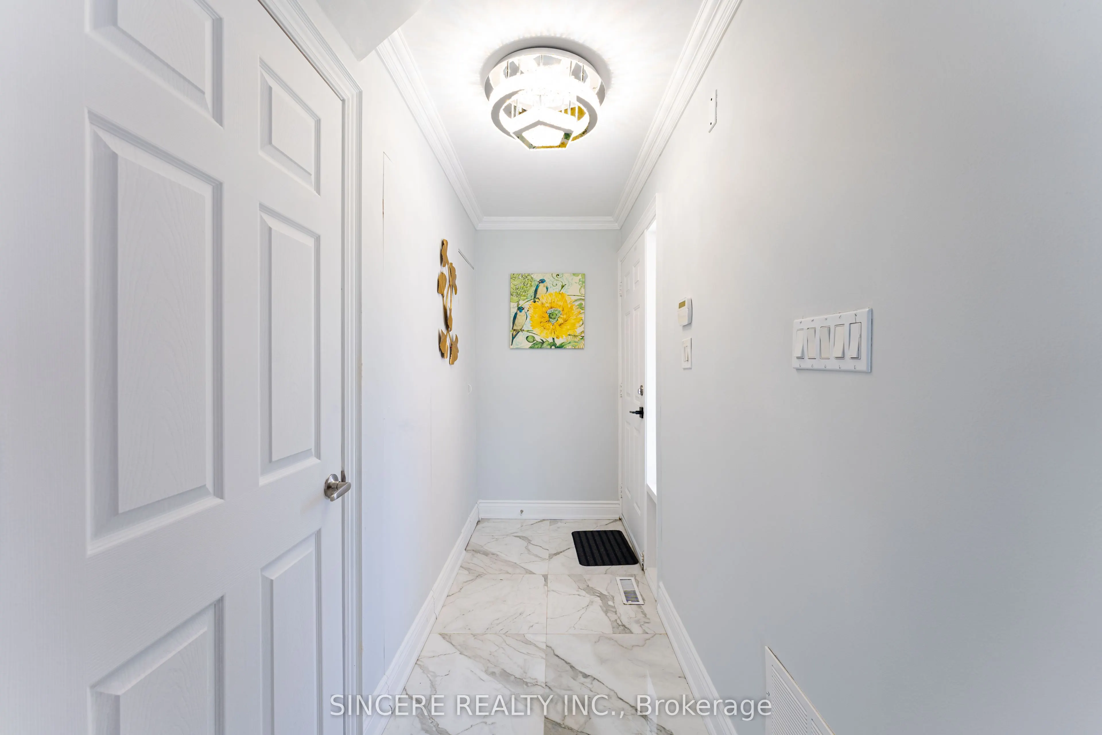 8 Greenbelt Crescent