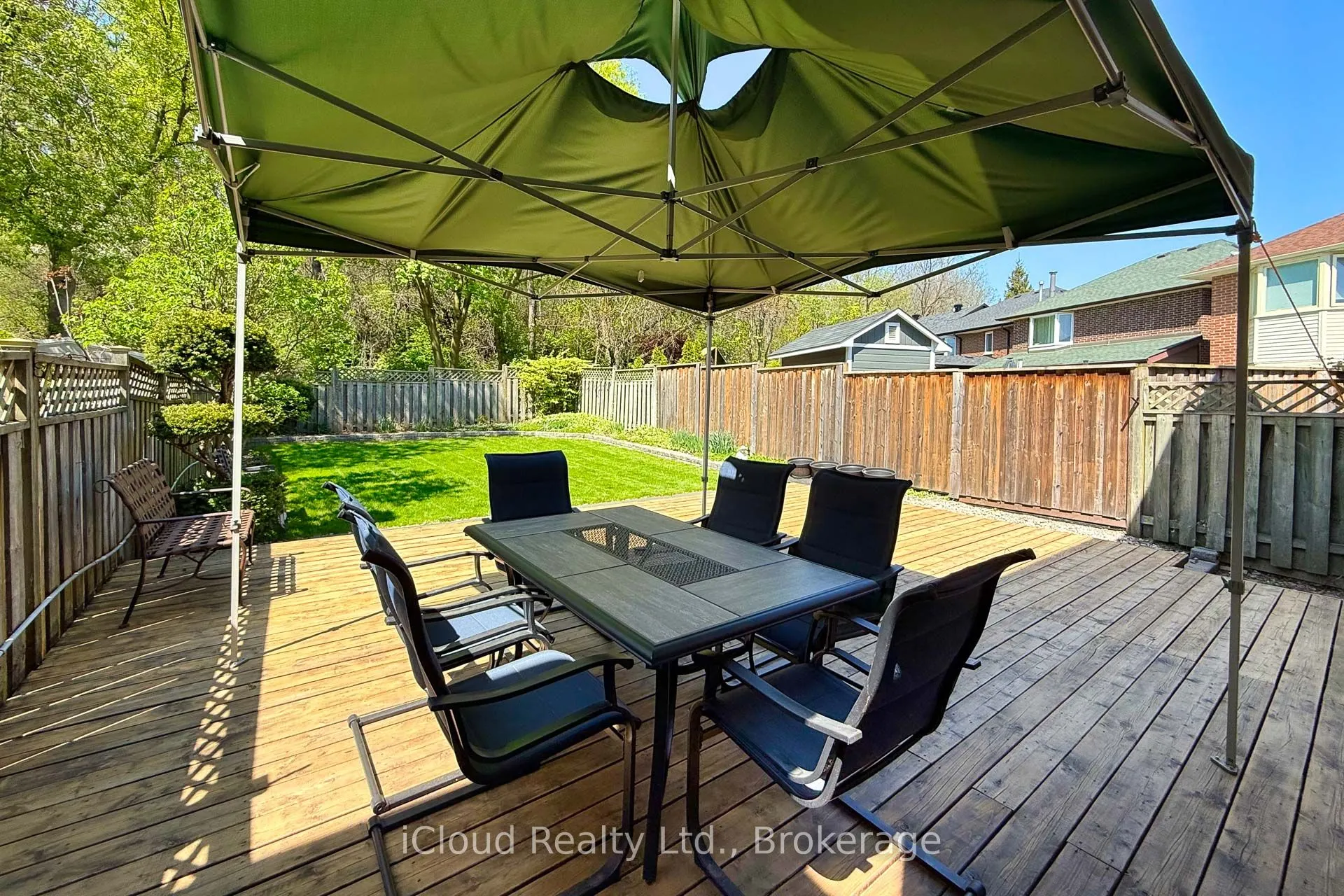 92 Rosebury Lane