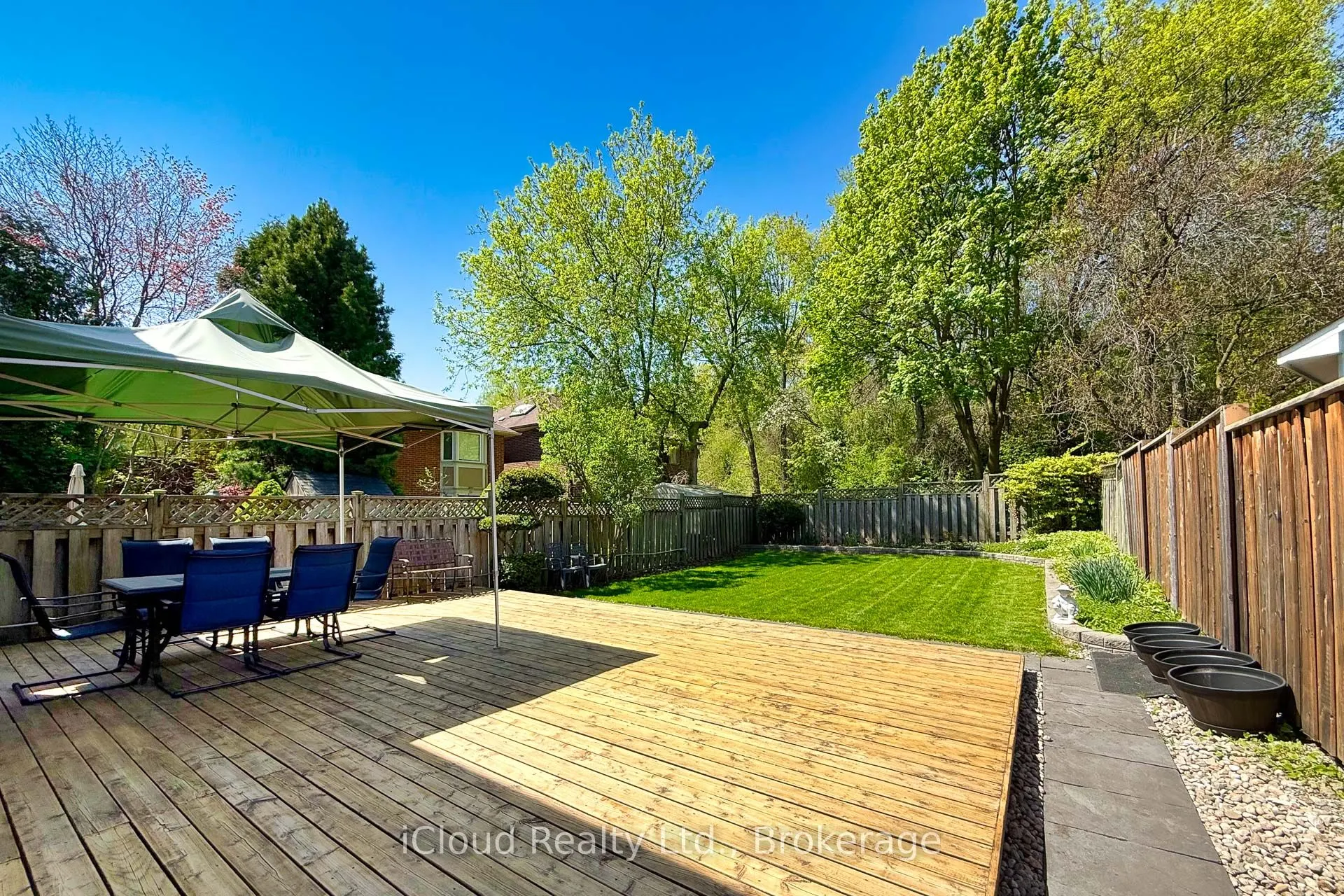 92 Rosebury Lane