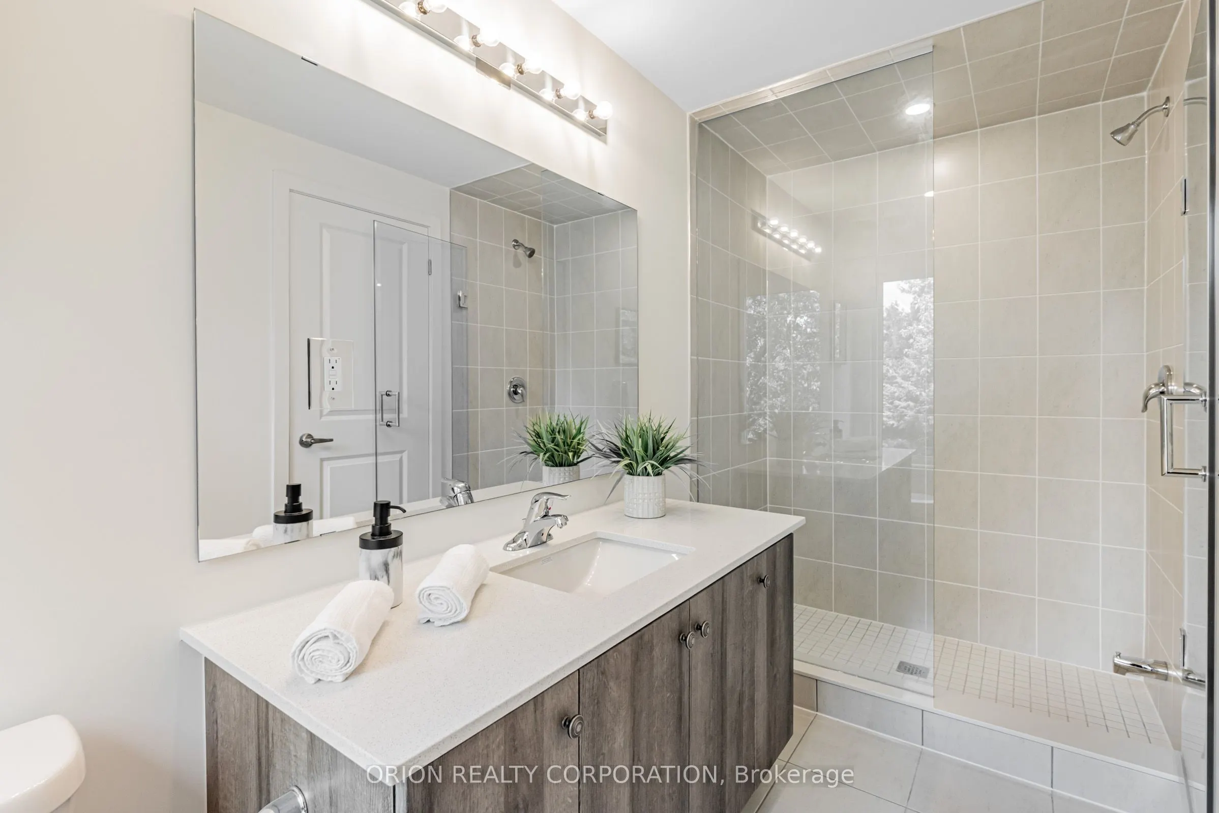 60 Elizabeth Street S, #3408