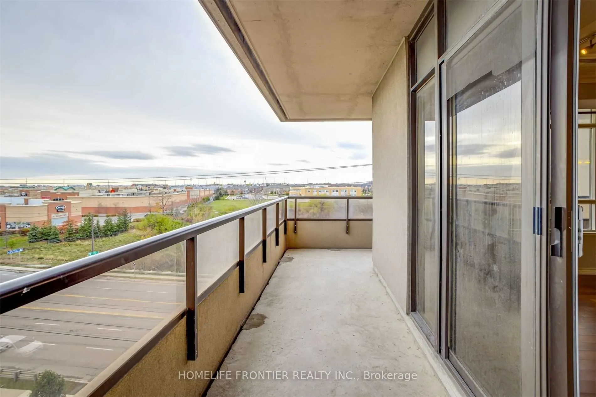 9235 Jane Street, #511