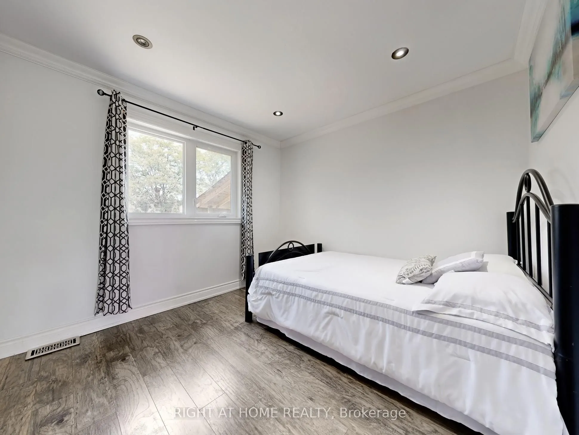 174 LANGSTAFF Road