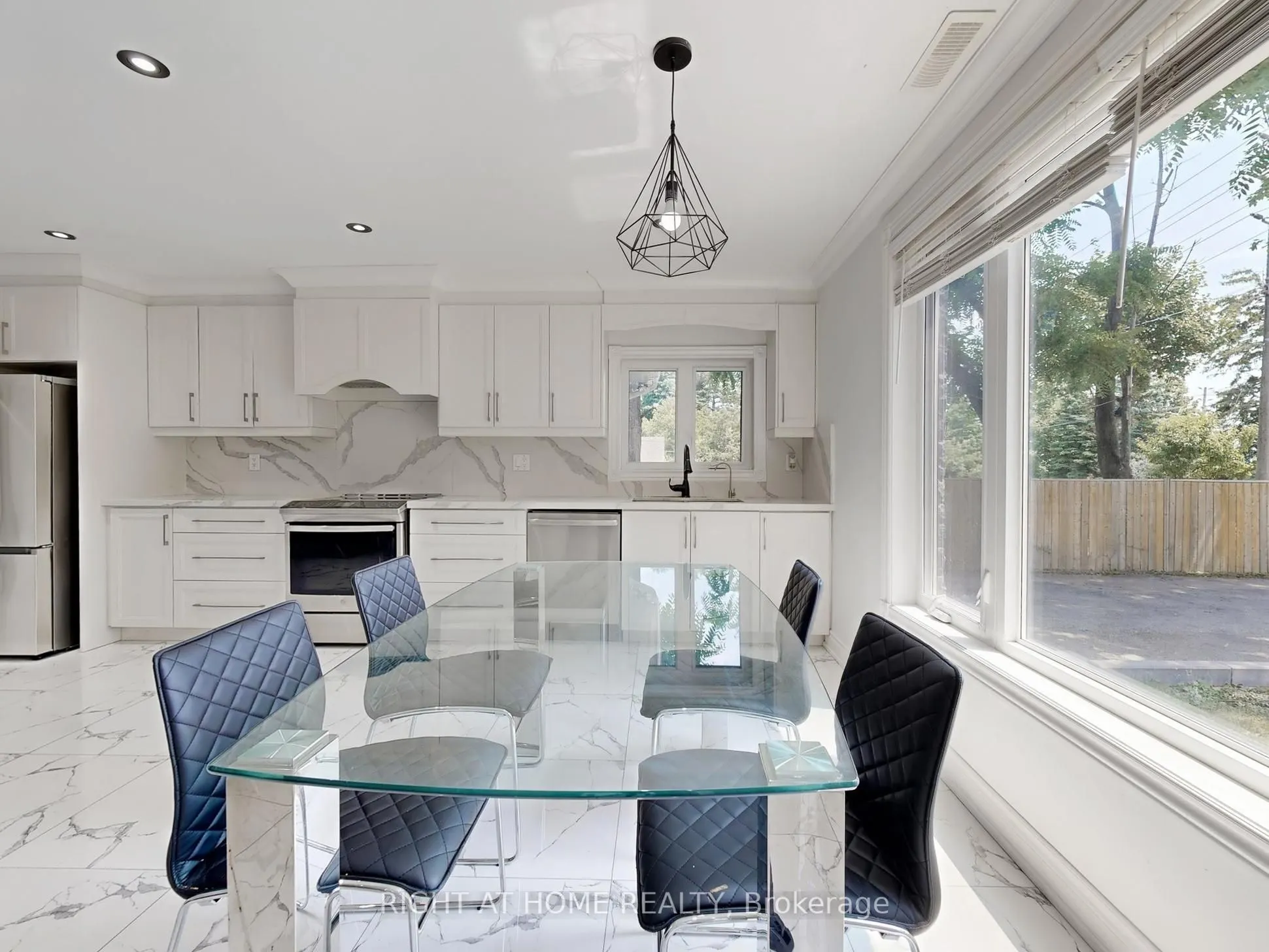 174 LANGSTAFF Road