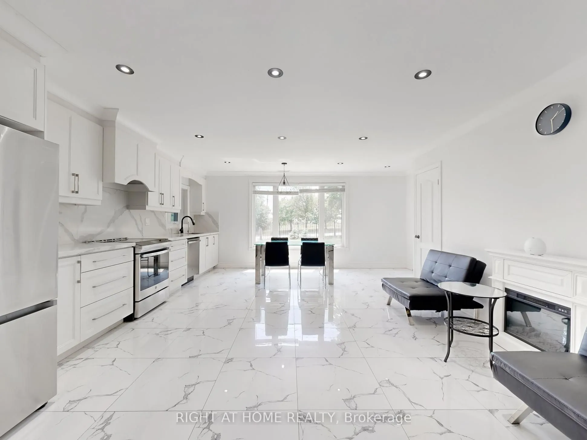 174 LANGSTAFF Road