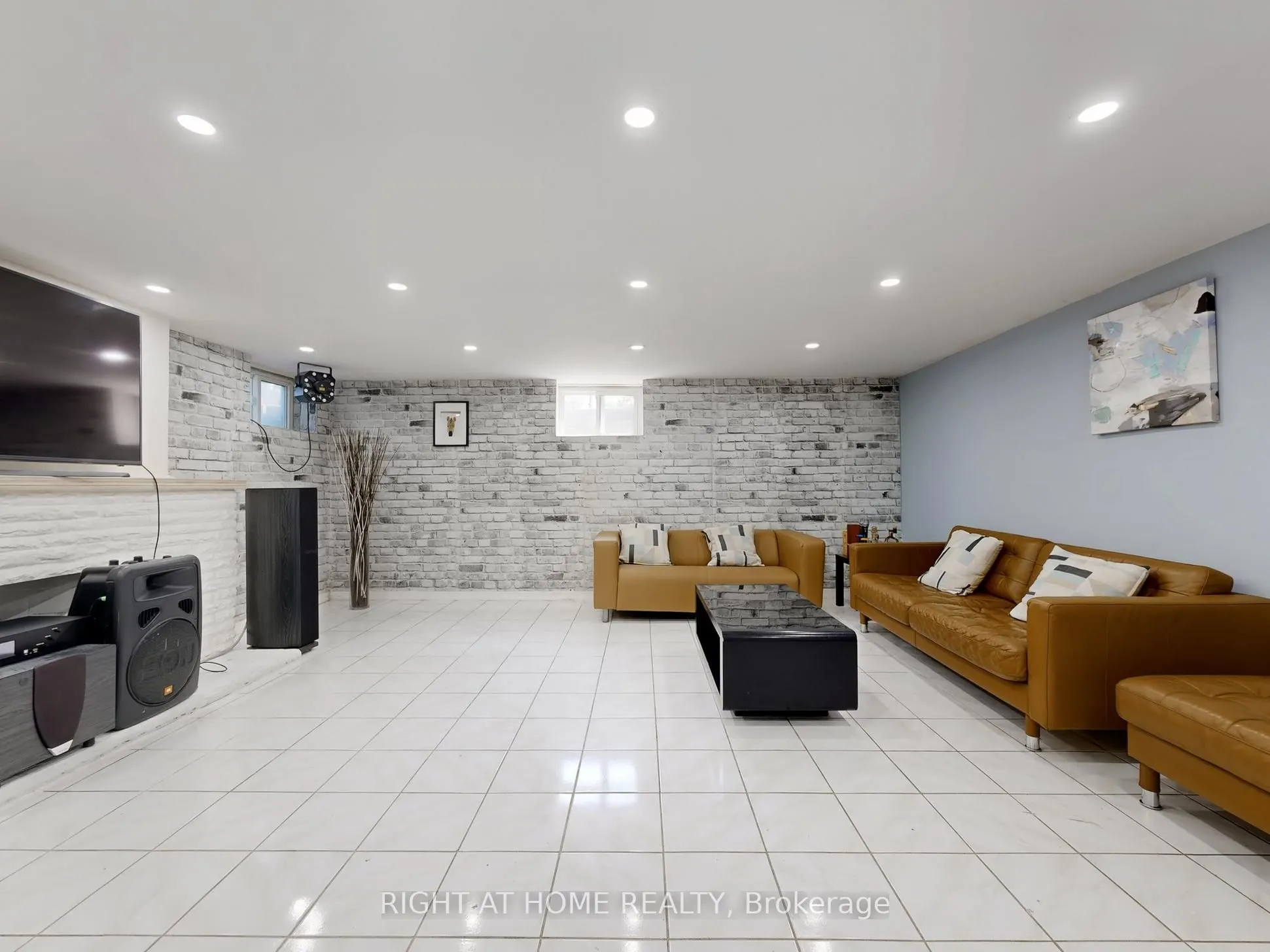 174 LANGSTAFF Road