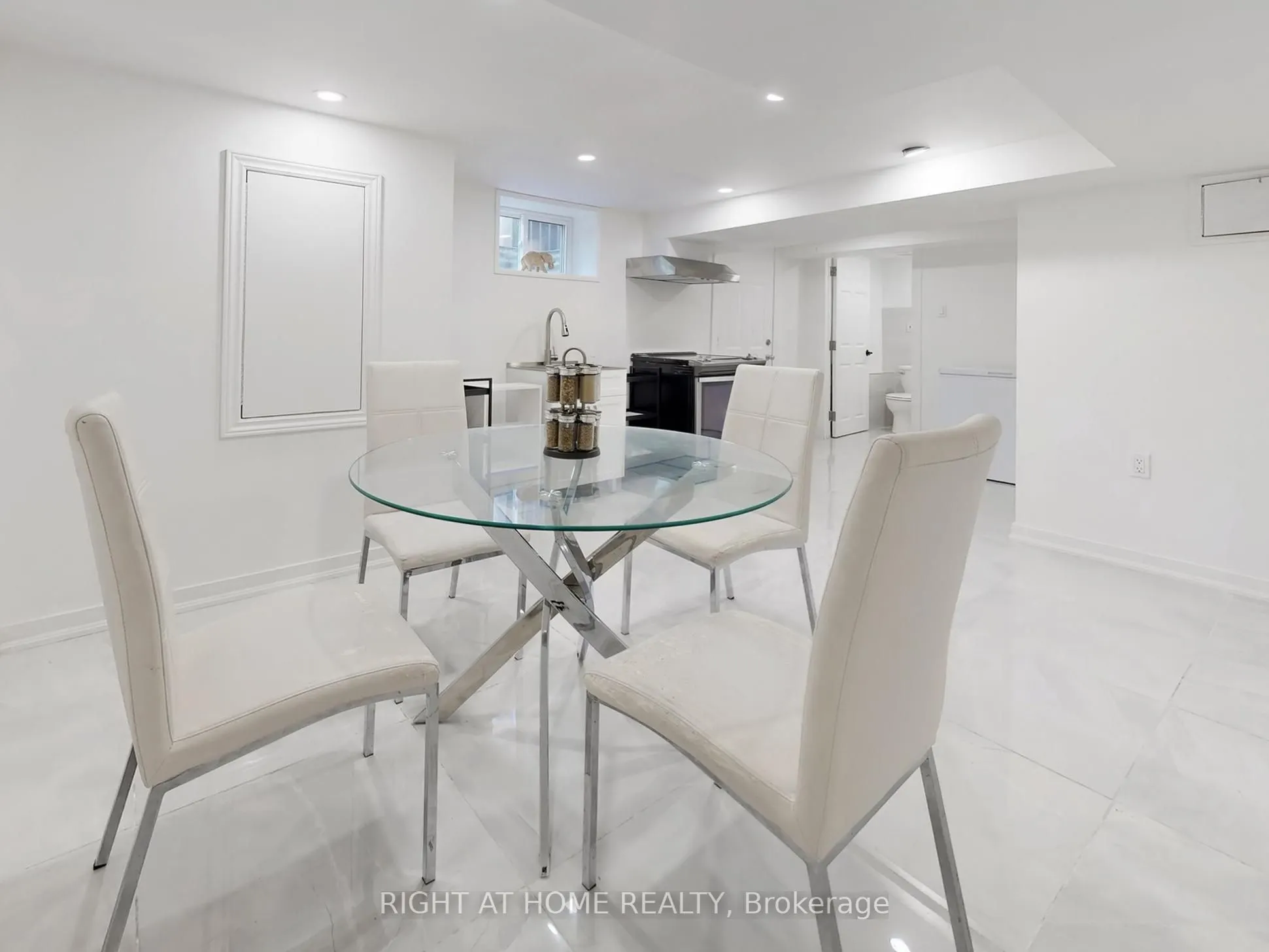 174 LANGSTAFF Road