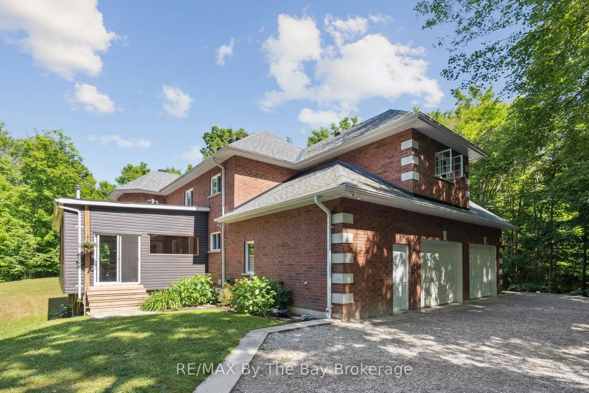 19 Gillespie Trail SE