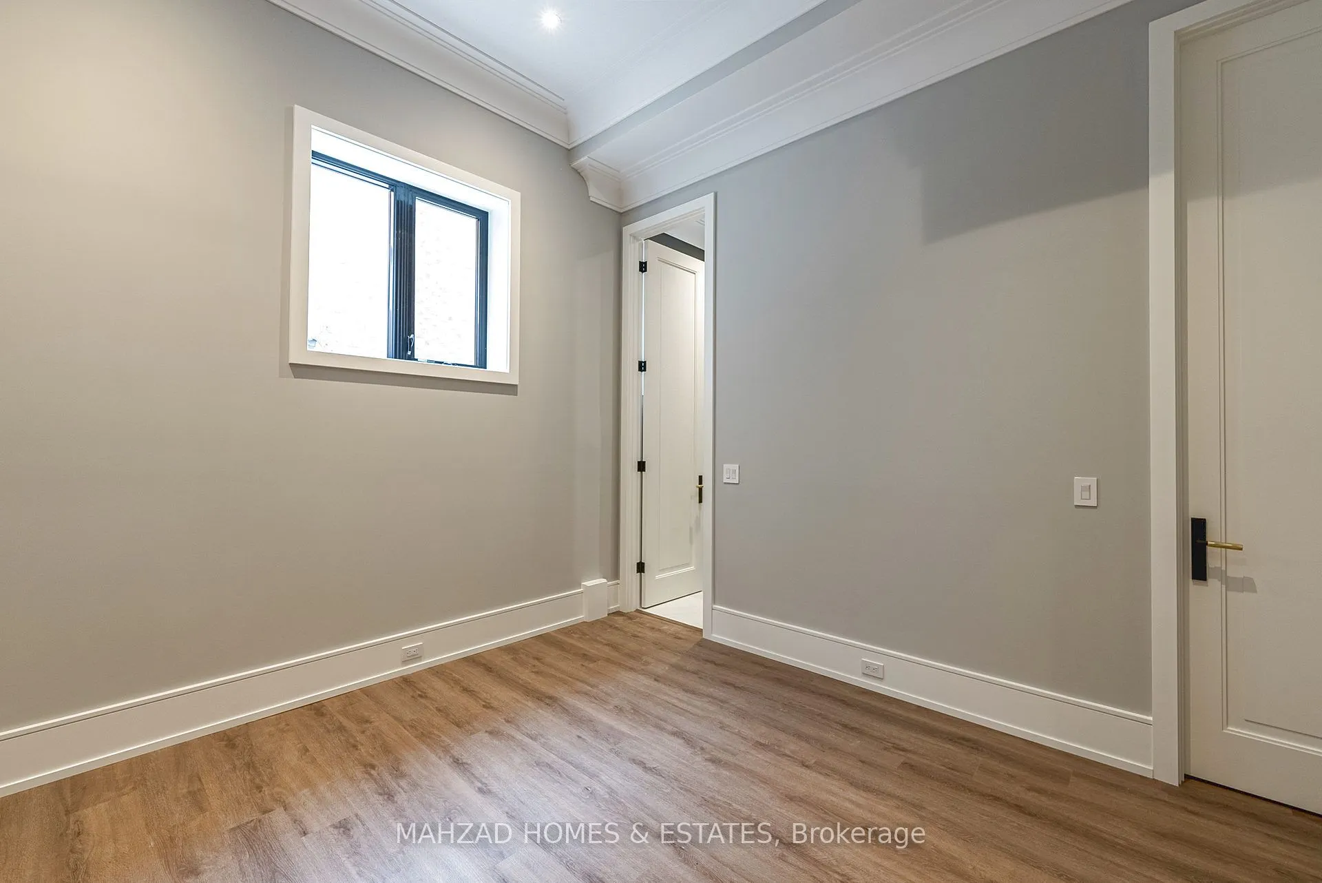 28 Scott Drive