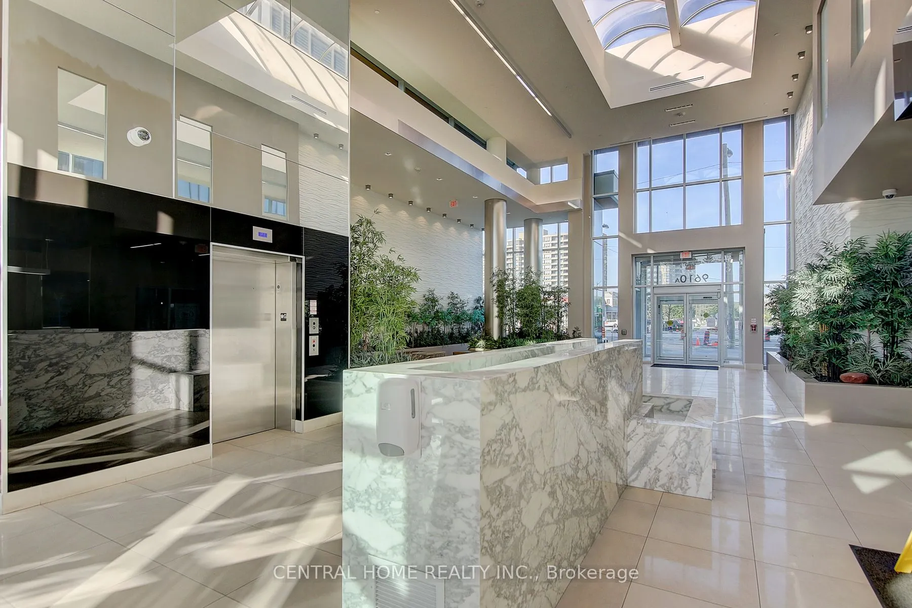 9608 Yonge Street, #911A