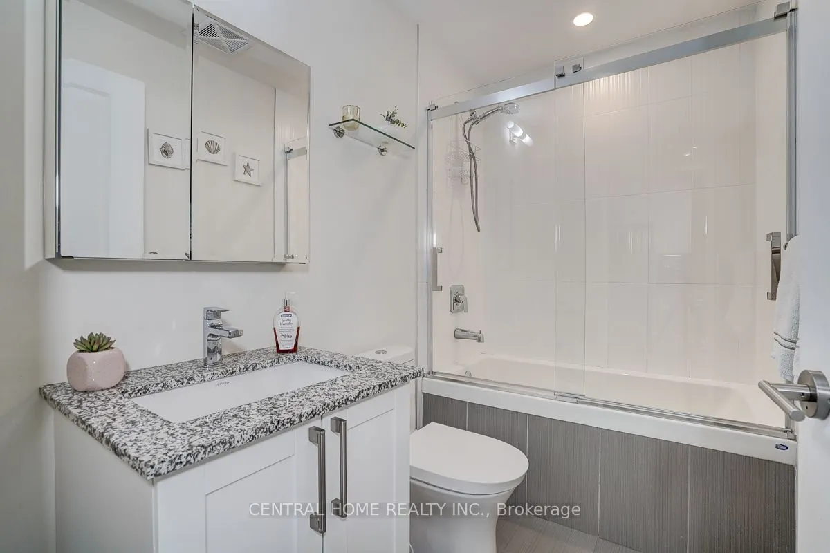 9608 Yonge Street, #911A