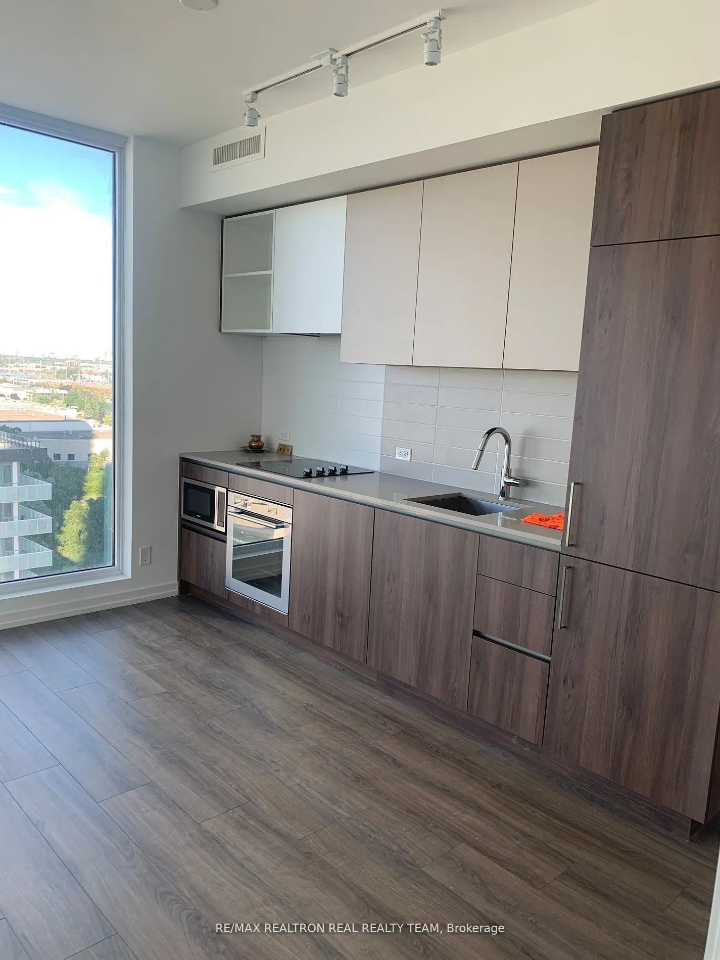7890 Jane Street, #1209