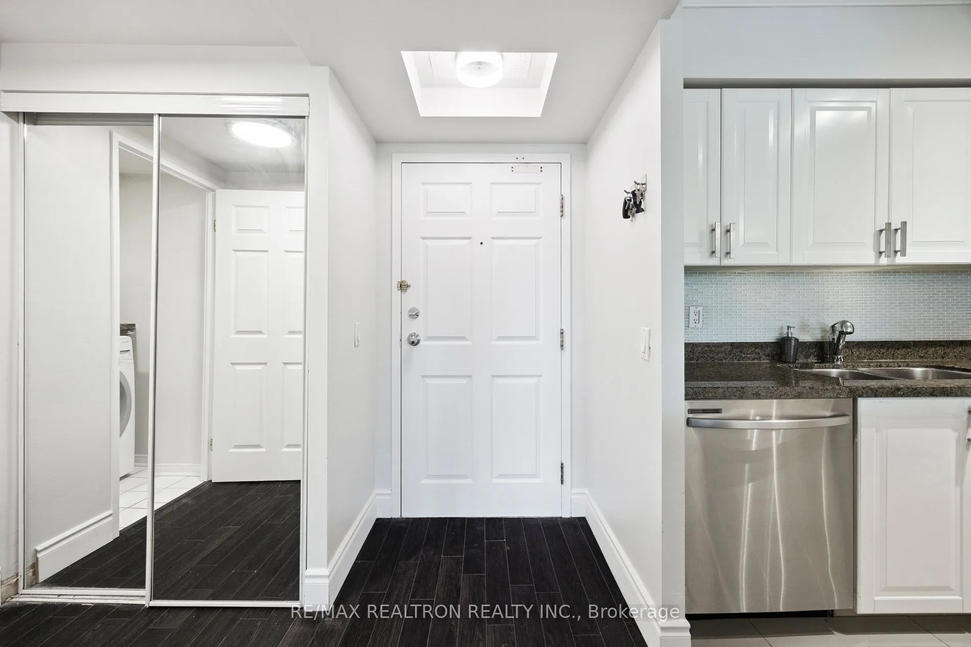 7398 Yonge Street, #317A