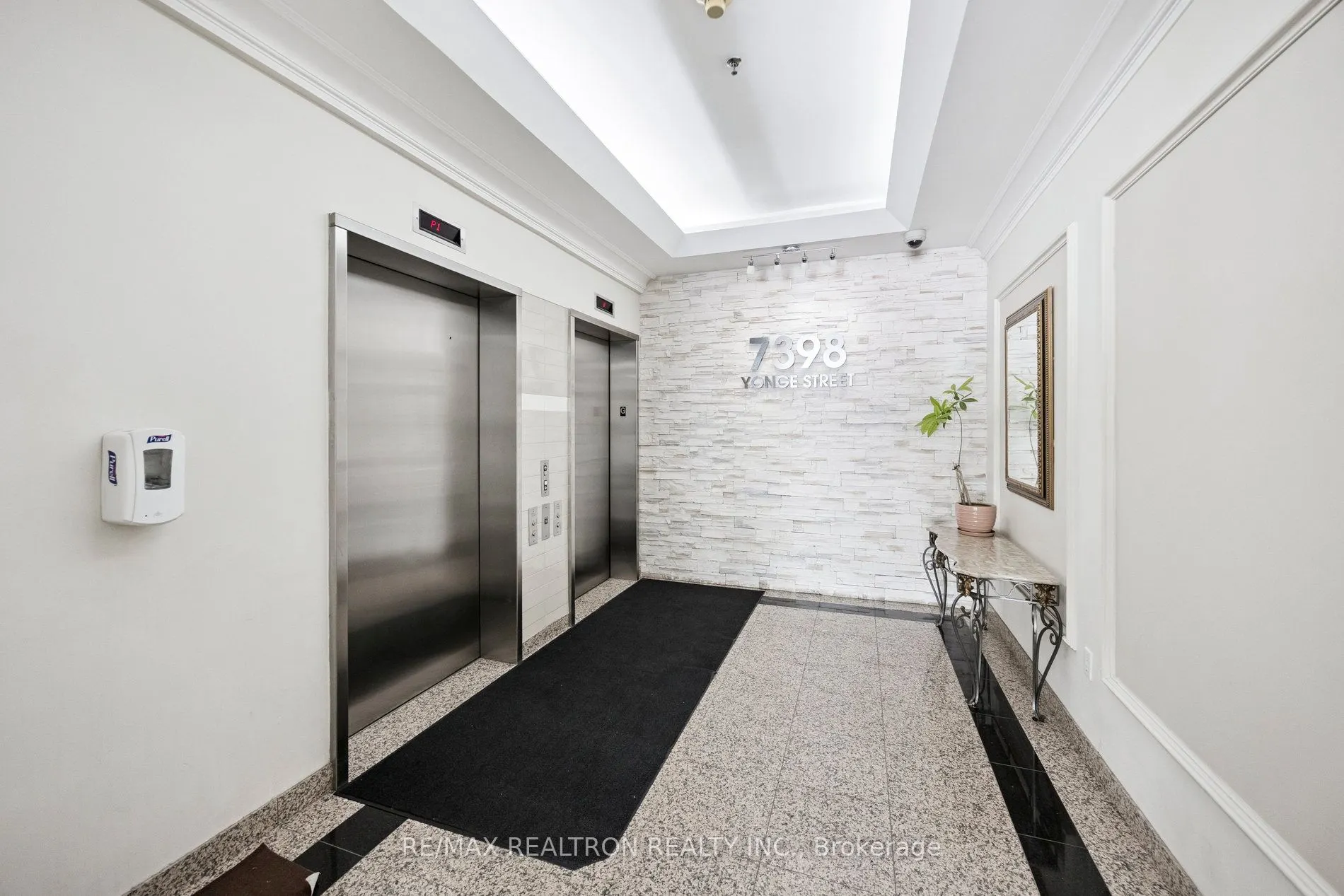 7398 Yonge Street, #317A