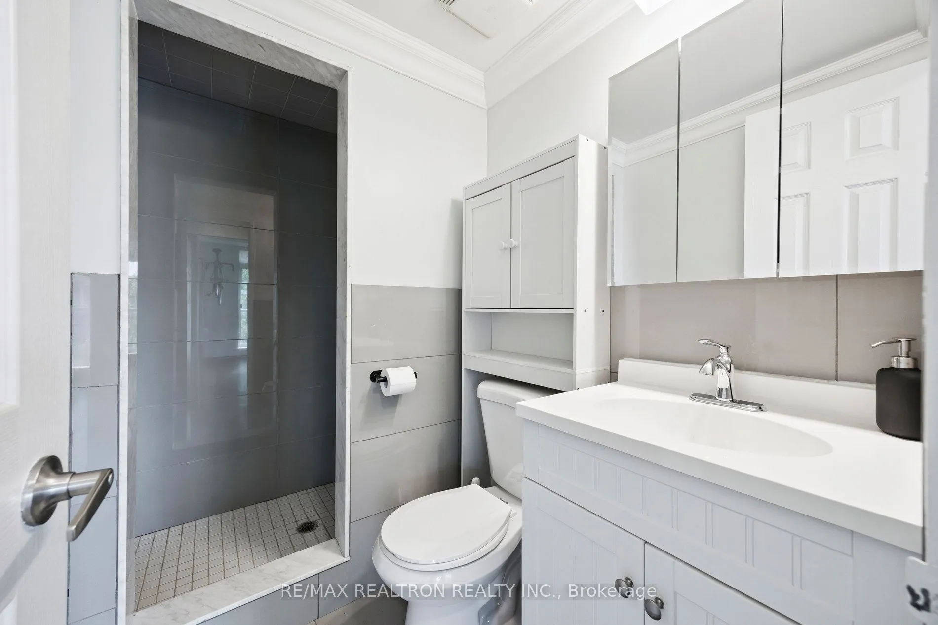 7398 Yonge Street, #317A