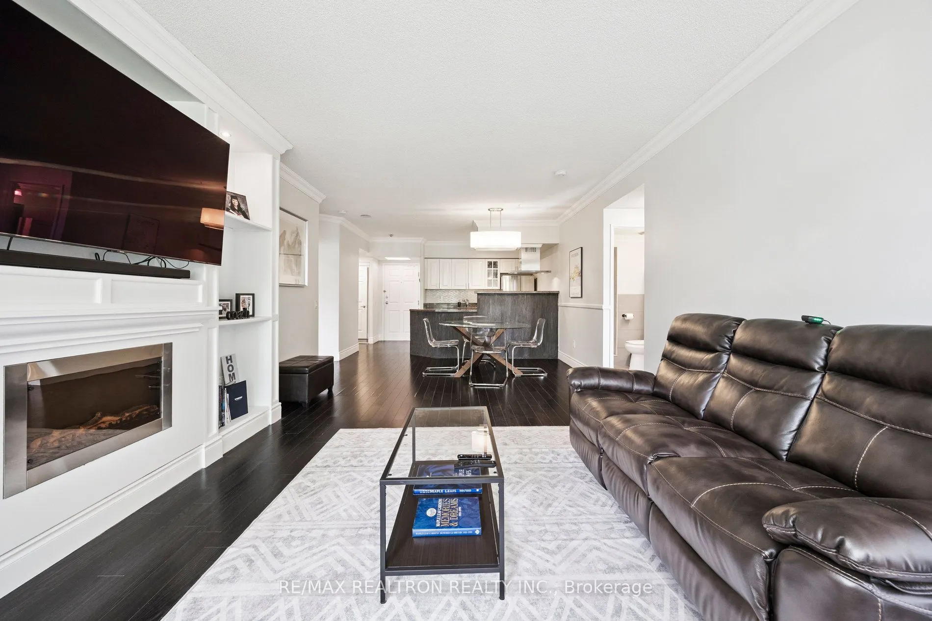 7398 Yonge Street, #317A