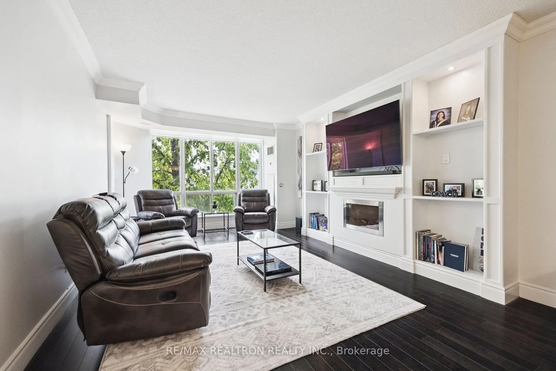 7398 Yonge Street, #317A